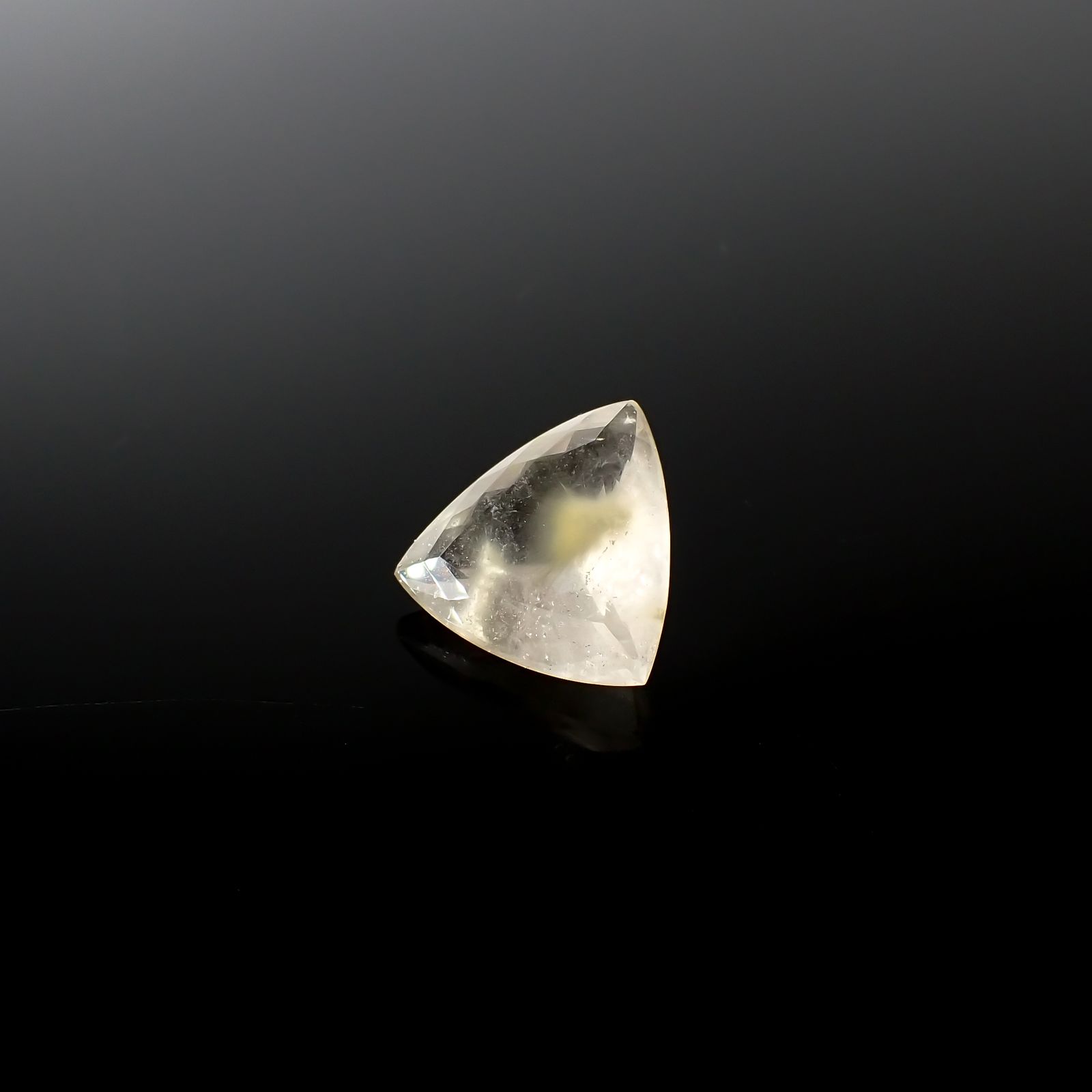 ポンポンクォーツ ブラジル産 11.98ct[240427218]16x14.9mm前後