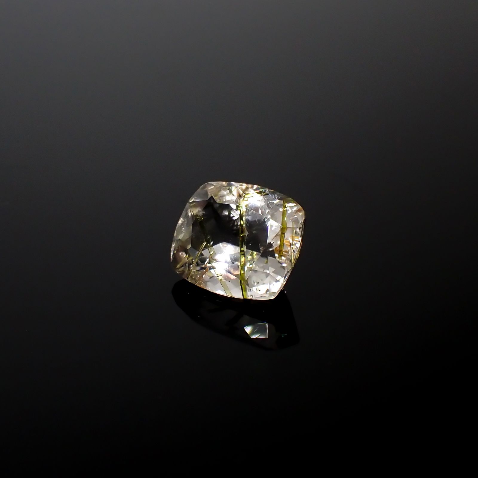 エピドートインクォーツ ブラジル産 3.64ct[240427292]10.5x9mm前後