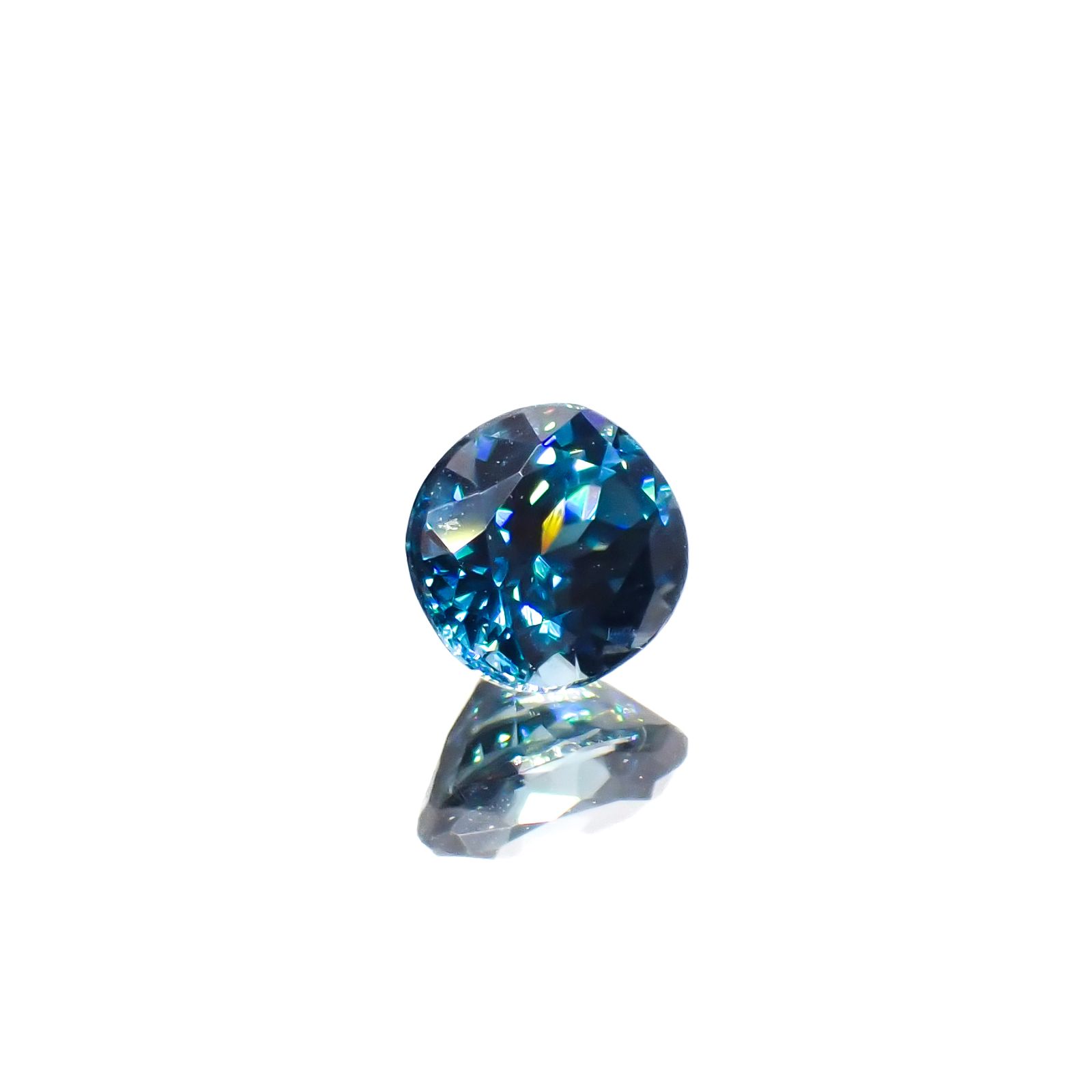 ラタナキリブルージルコン カンボジア産 0.69ct[240728491]4.8x4.5mm前後