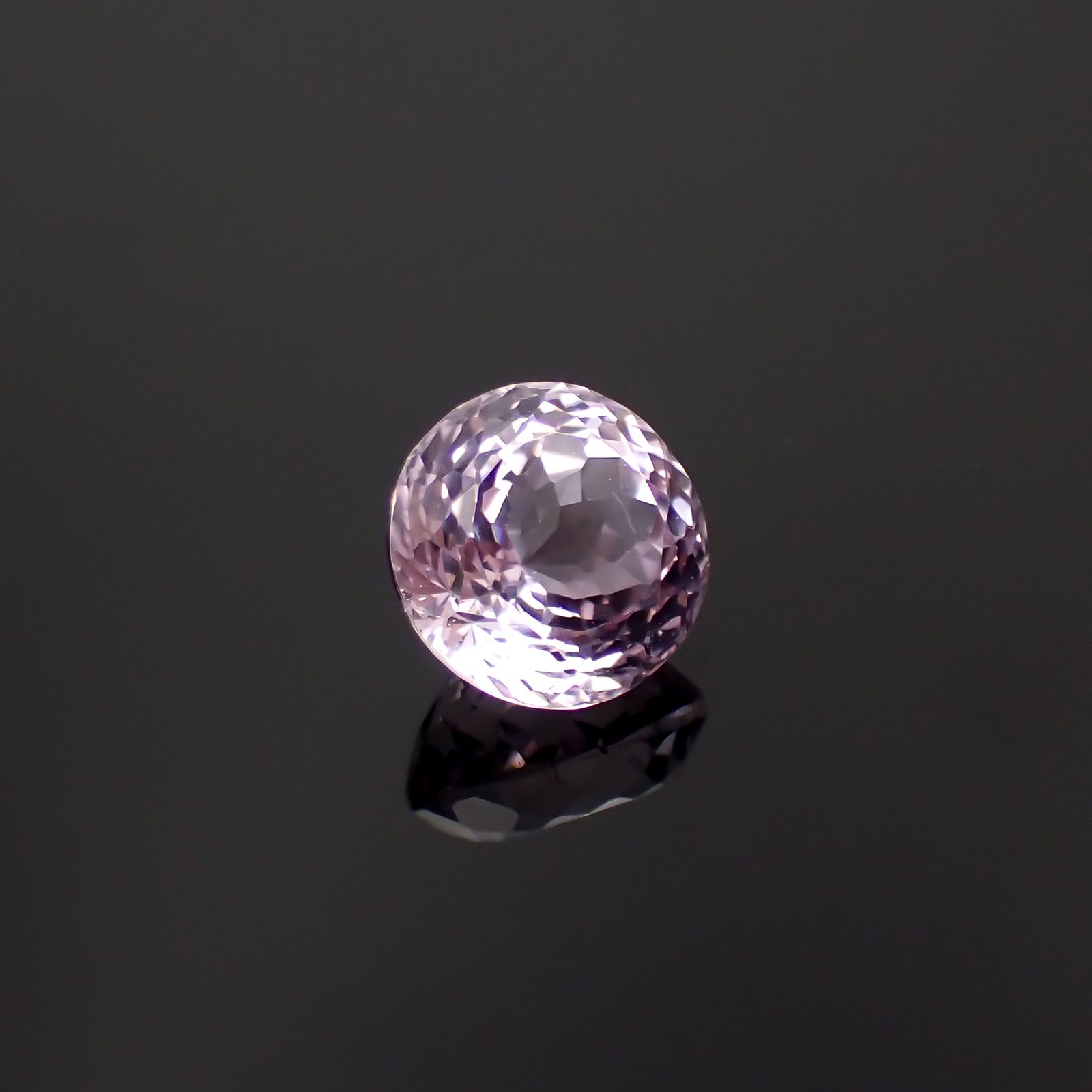 クンツァイト アフガニスタン産 2.53ct [251124351]8x7.9mm前後