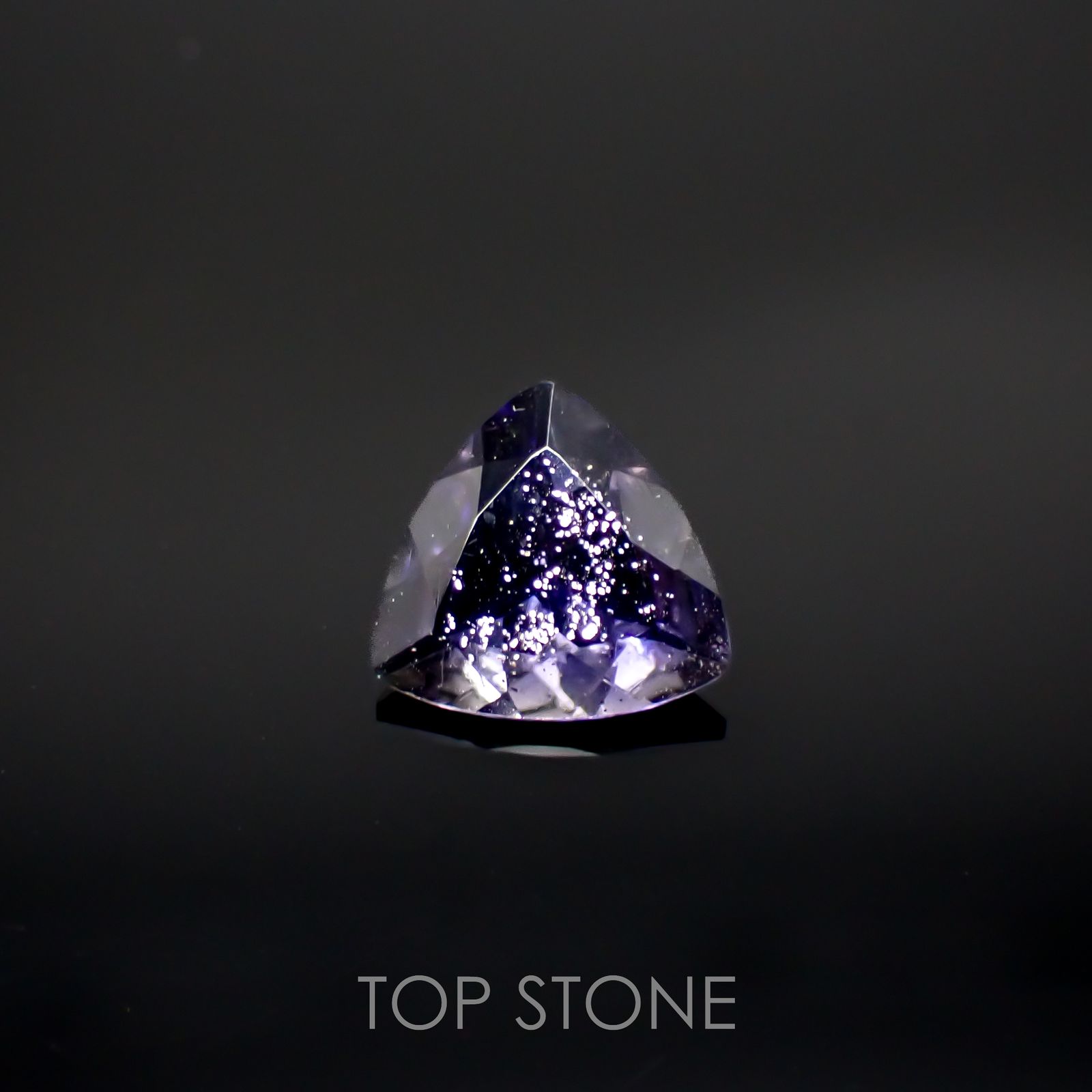 アイオライトサンストーン インド/ブラジル産 1.45ct[220817290]9x9mm前後