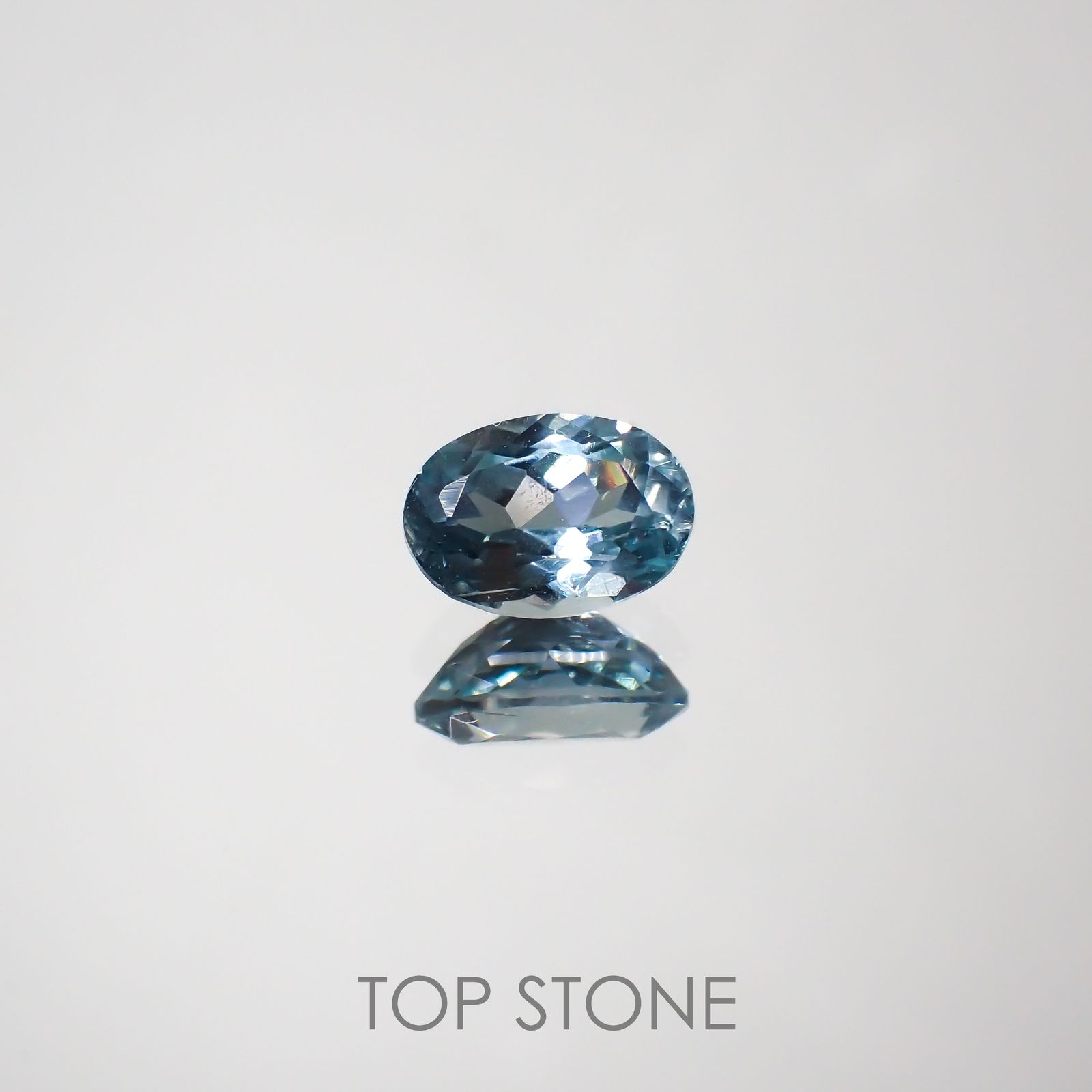 シーフォームカイヤナイト(宝石名カイヤナイト)タンザニア産 1.12ct 識別済[220616283]7.3x5.2mm前後