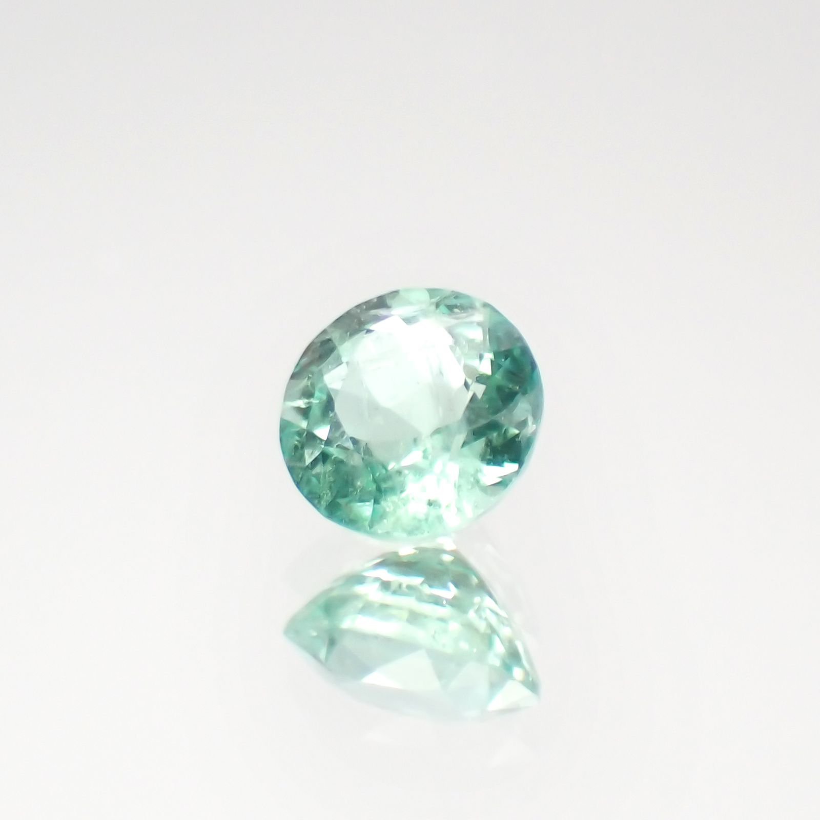 パステルカラーエメラルド コロンビア産 0.17ct[230421730]3.6x3.6mm前後