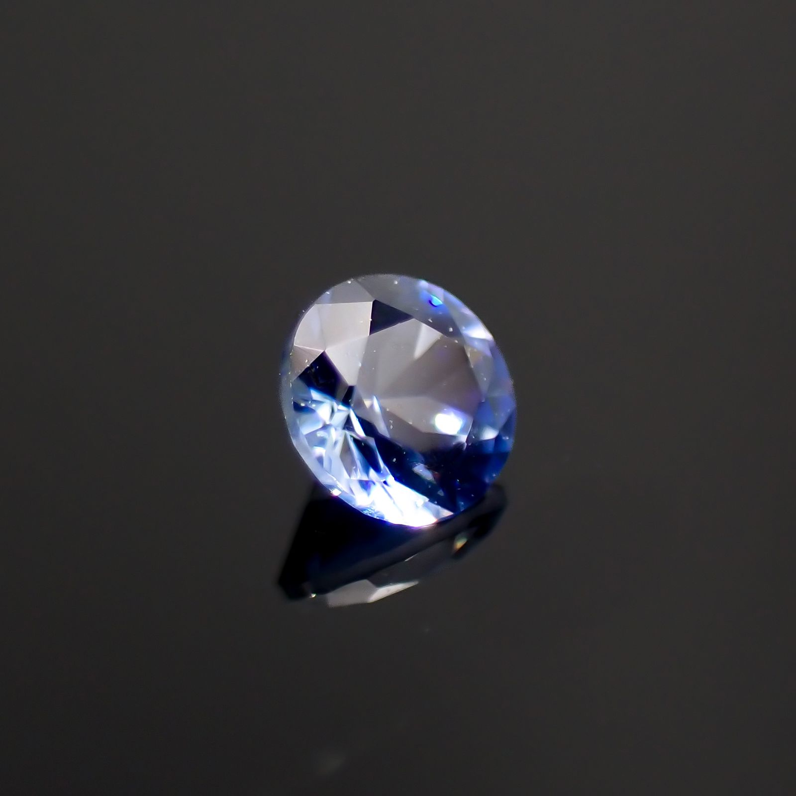 ベニトアイト アメリカ・カリフォルニア州産 0.089ct[230823217]2.6x2.6mm前後