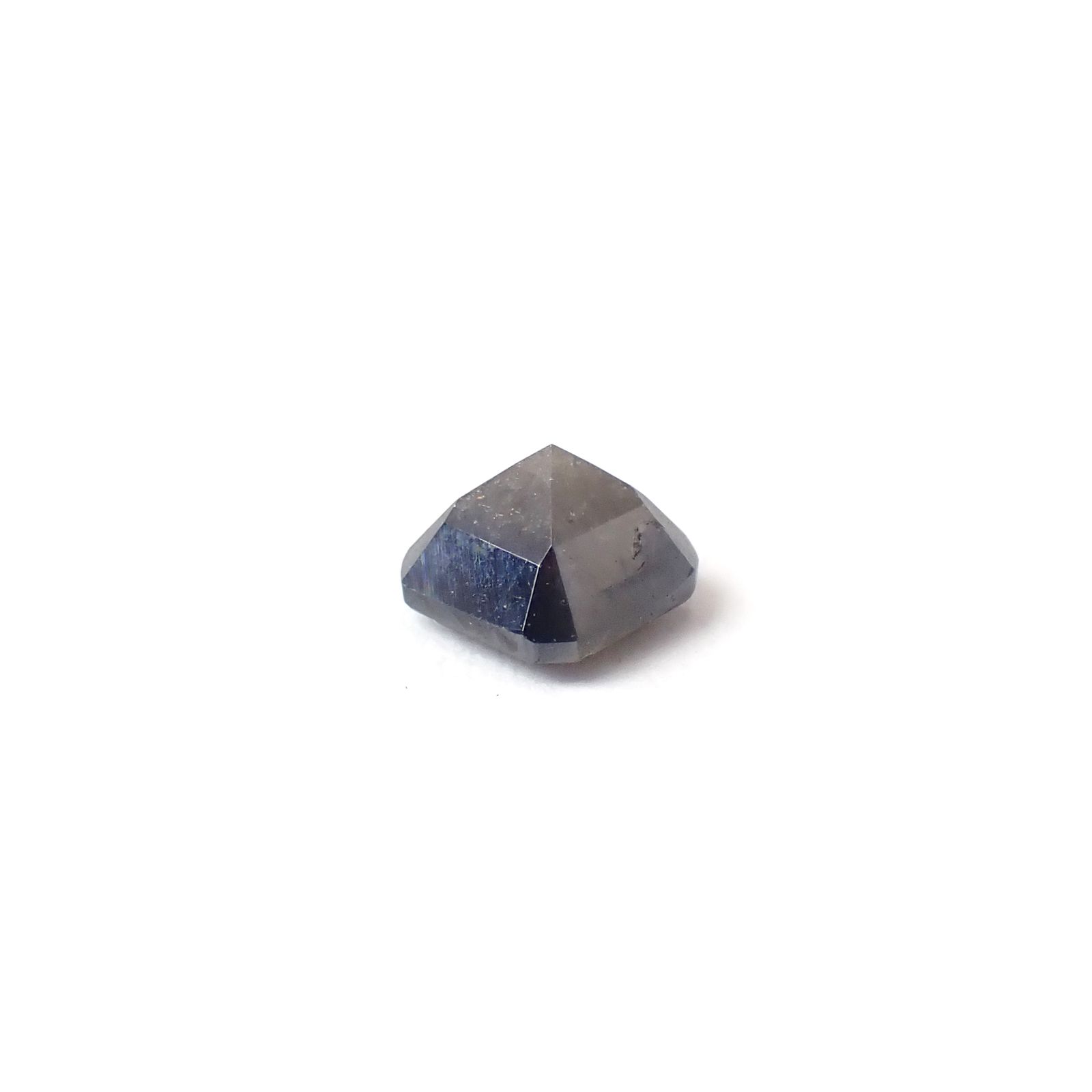 アナテース(宝石名アナテース)ノルウェー産 ソ付(日独) 0.437ct / 4.09x3.99mm前後 [260432069]