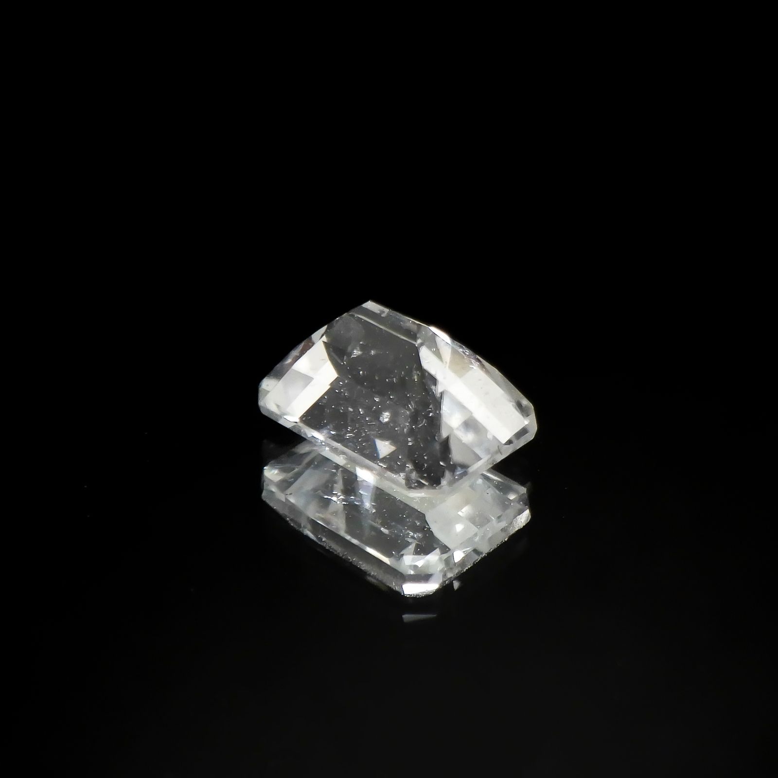フェナカイト(宝石名フェナカイト)マダガスカル/ブラジル産 1.30ct 識別済[220817412]7.4x5.6mm前後