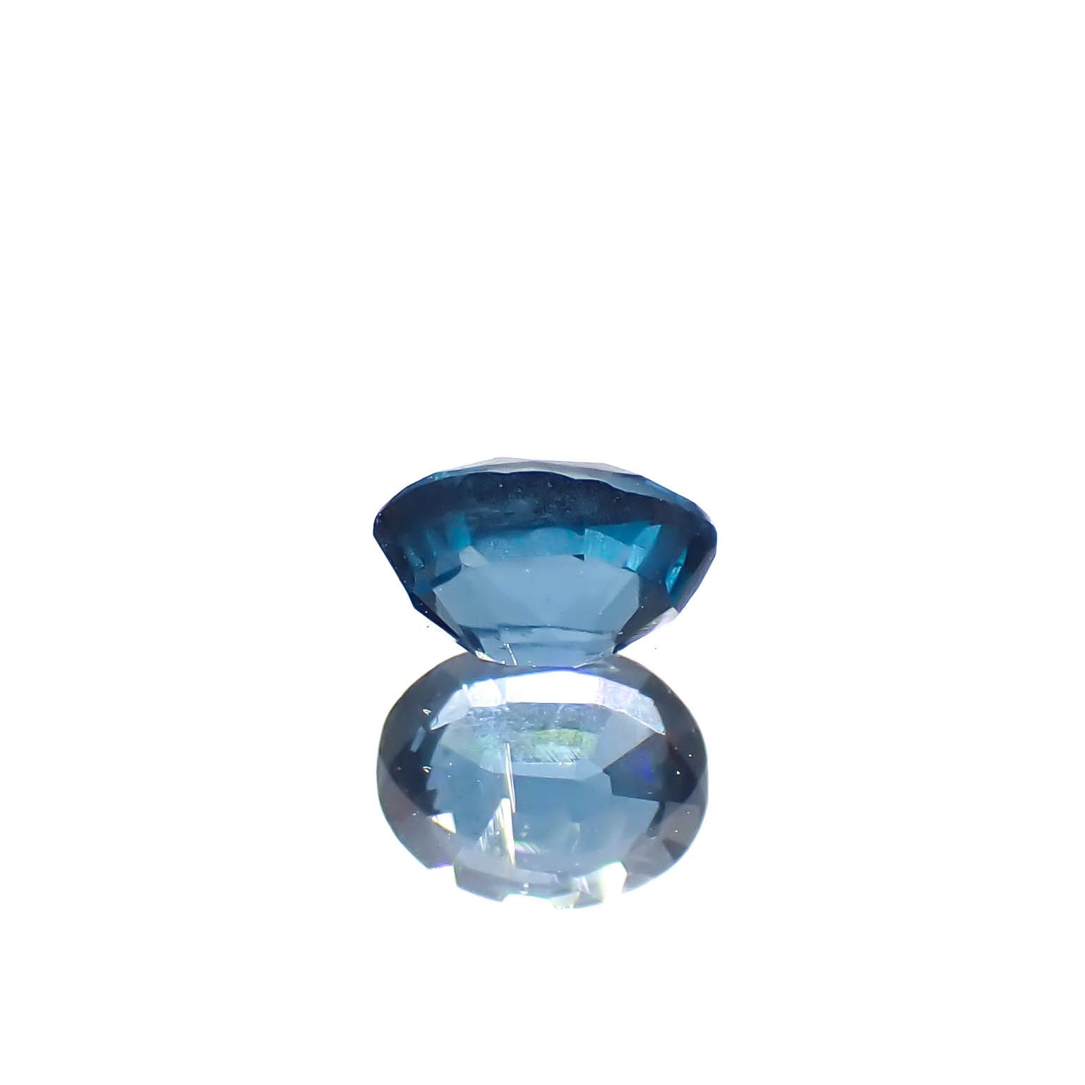 オーシャンブルーカイヤナイト(宝石名カイヤナイト)インド・オリッサ州産 0.44ct 識別済[240929161]5x3.9mm前後