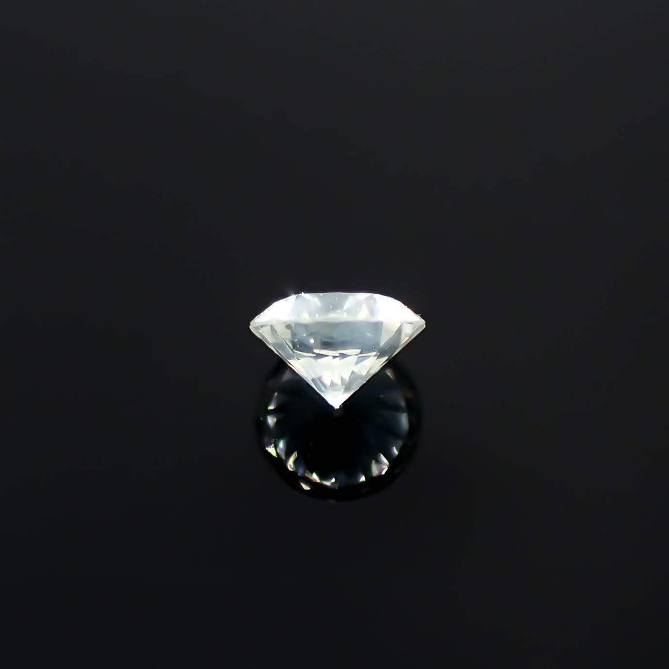 シルキーダイヤモンド 0.082ct [250730767]2.7x2.7mm前後