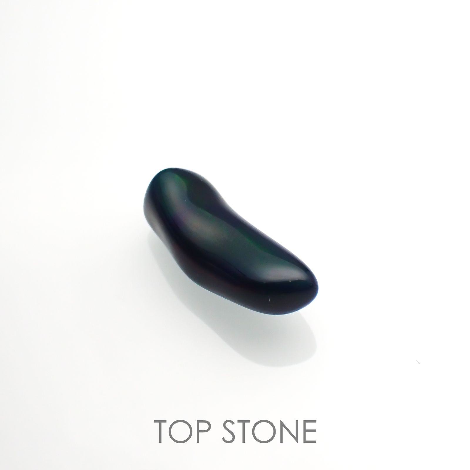 ◇バロック型◇ブラックオパール エチオピア産 ルース 1.5ct[210913246]13.2×5.3mm前後