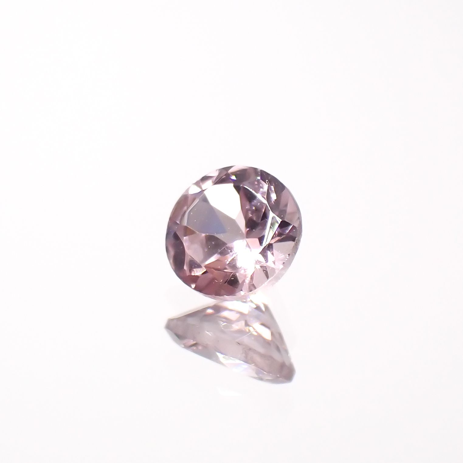 ドラゴンガーネット タンザニア産 0.19ct[230421443]3.4x3.4mm前後
