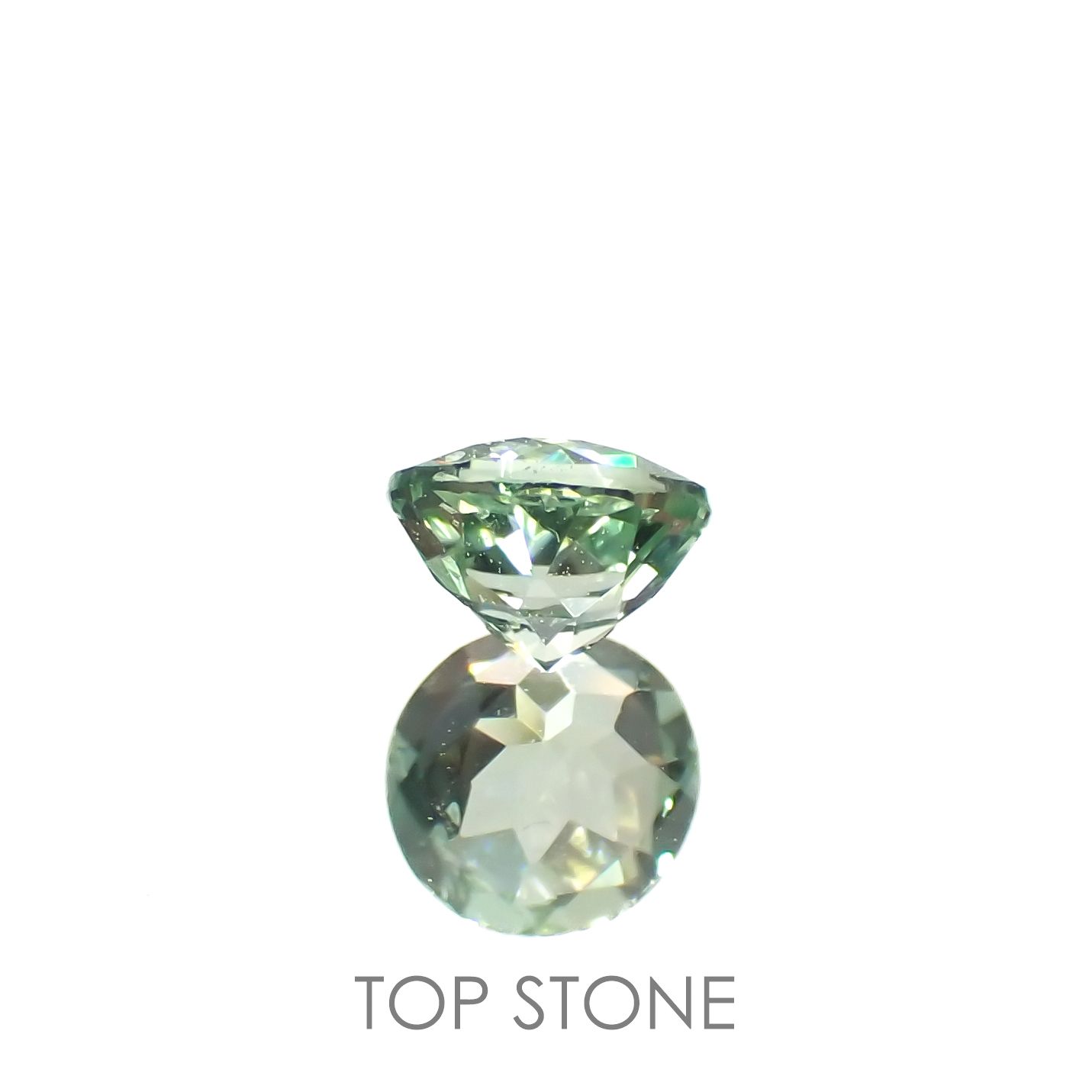 バナジウムコーネルピン(宝石名コーネルピン)タンザニア・タンガ州産 0.42ct 識別済[230320926]4.6x4.4mm前後