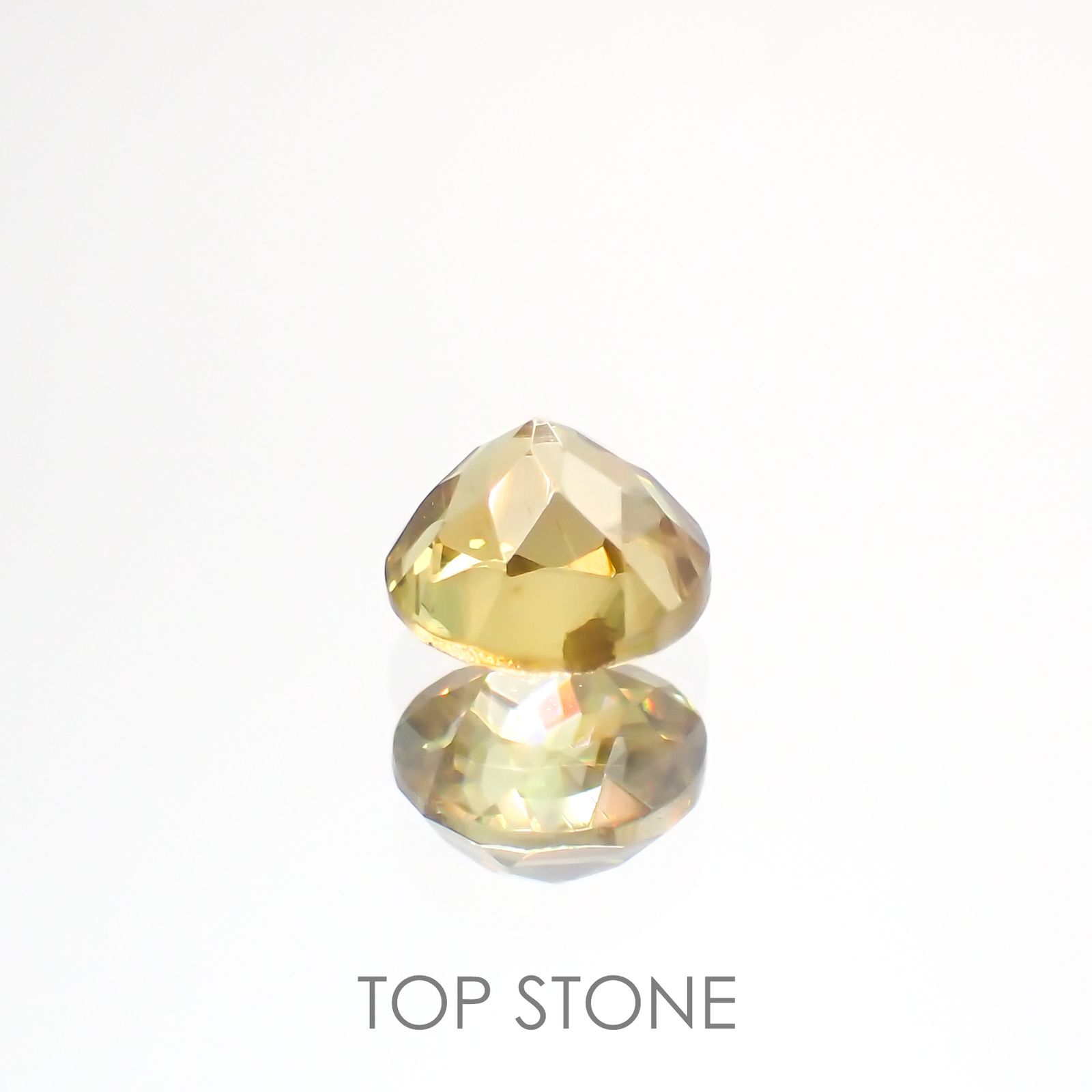 イエロースフェーン マダガスカル産 ルース 0.69ct[210812769]5×5mm前後