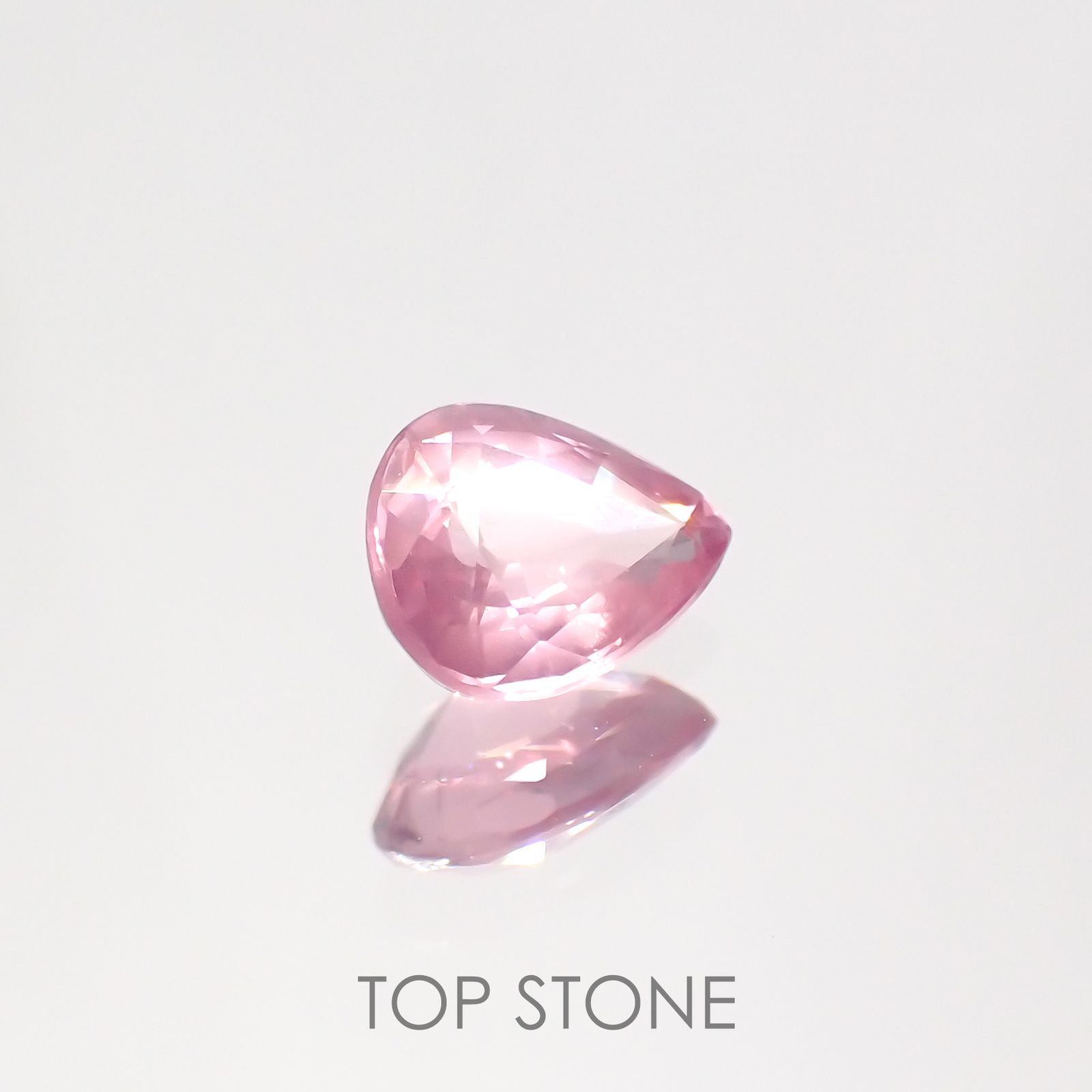シルキーピンクスピネル(宝石名ピンク・スピネル) タンザニア産 0.60ct 識別済[210912904]6.2×4.9mm前後