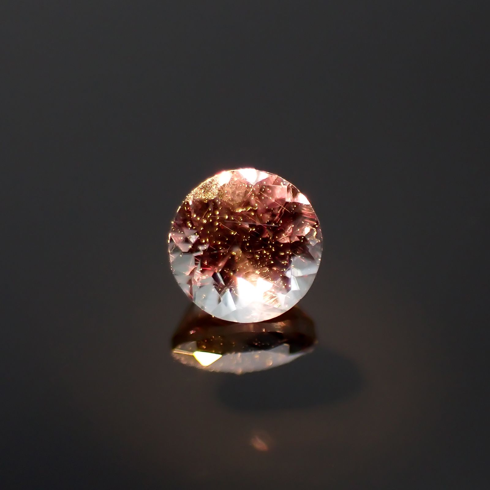 カラーチェンジガーネット アレキタイプ マダガスカル・ベキリー産 0.15ct[230522179]2.9x2.9mm前後