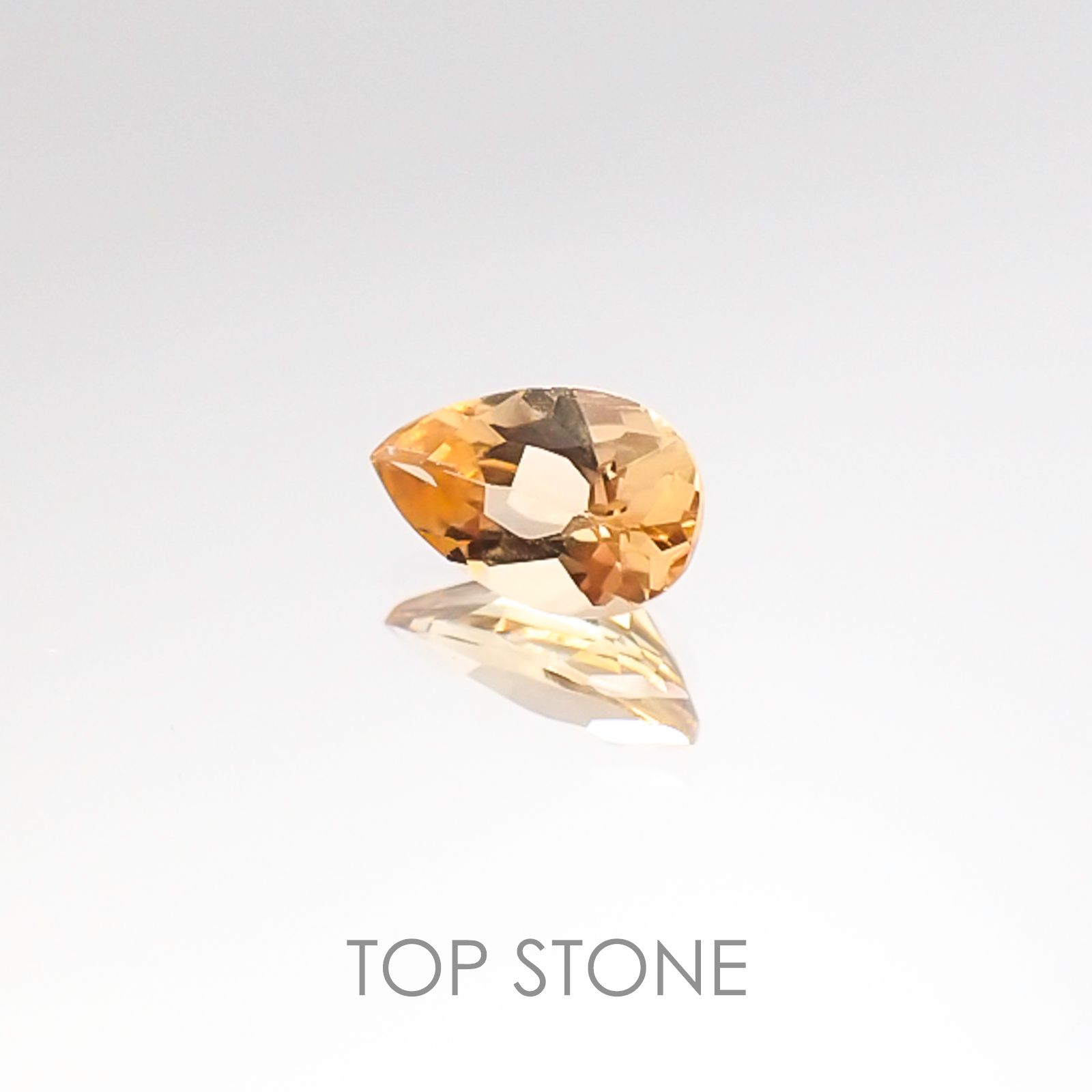 インペリアルトパーズ ブラジル産 ルース 0.52ct[20106518]6.5×4mm前後