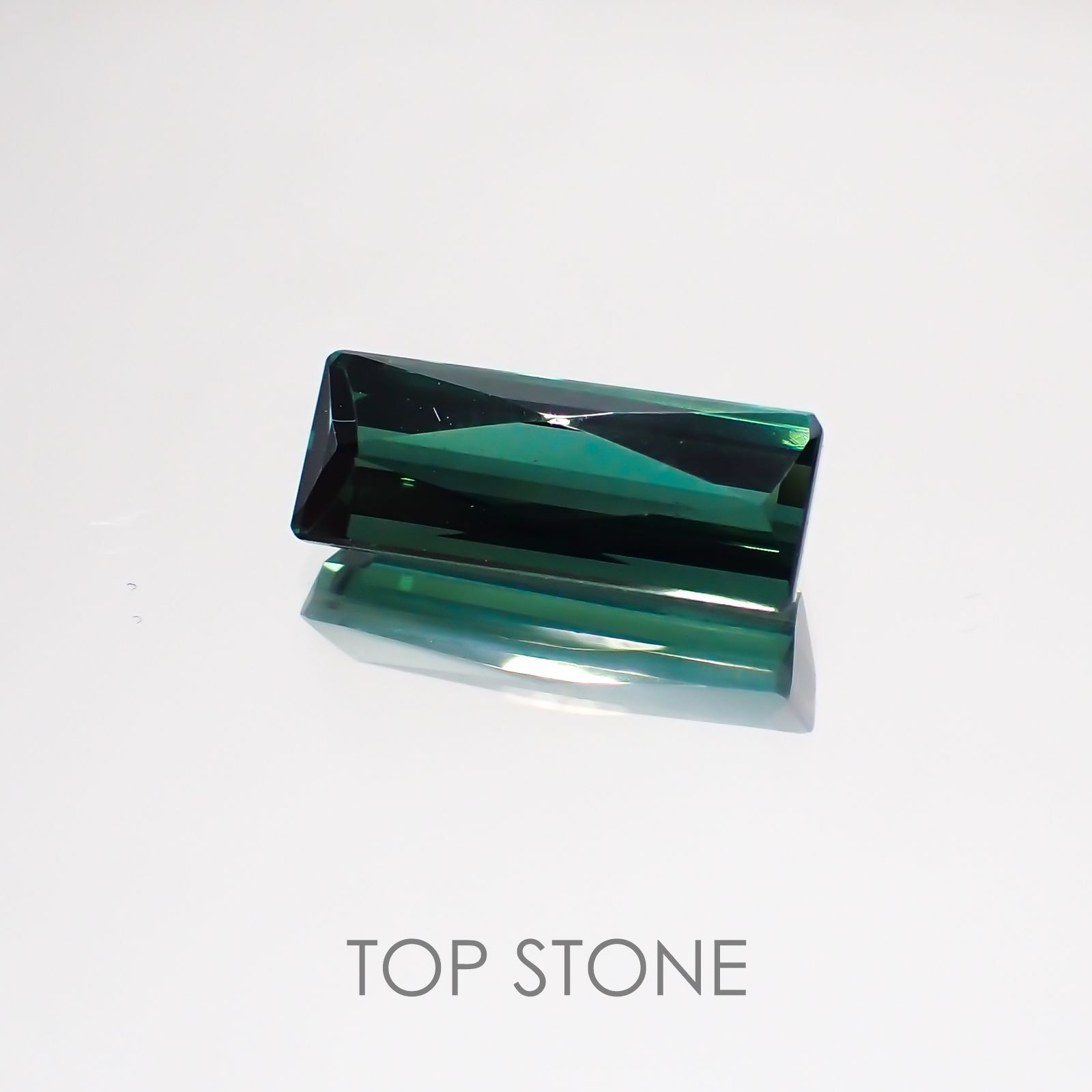 グリーントルマリン ブラジル産 ルース 2.49ct[20021963]13×5mm前後