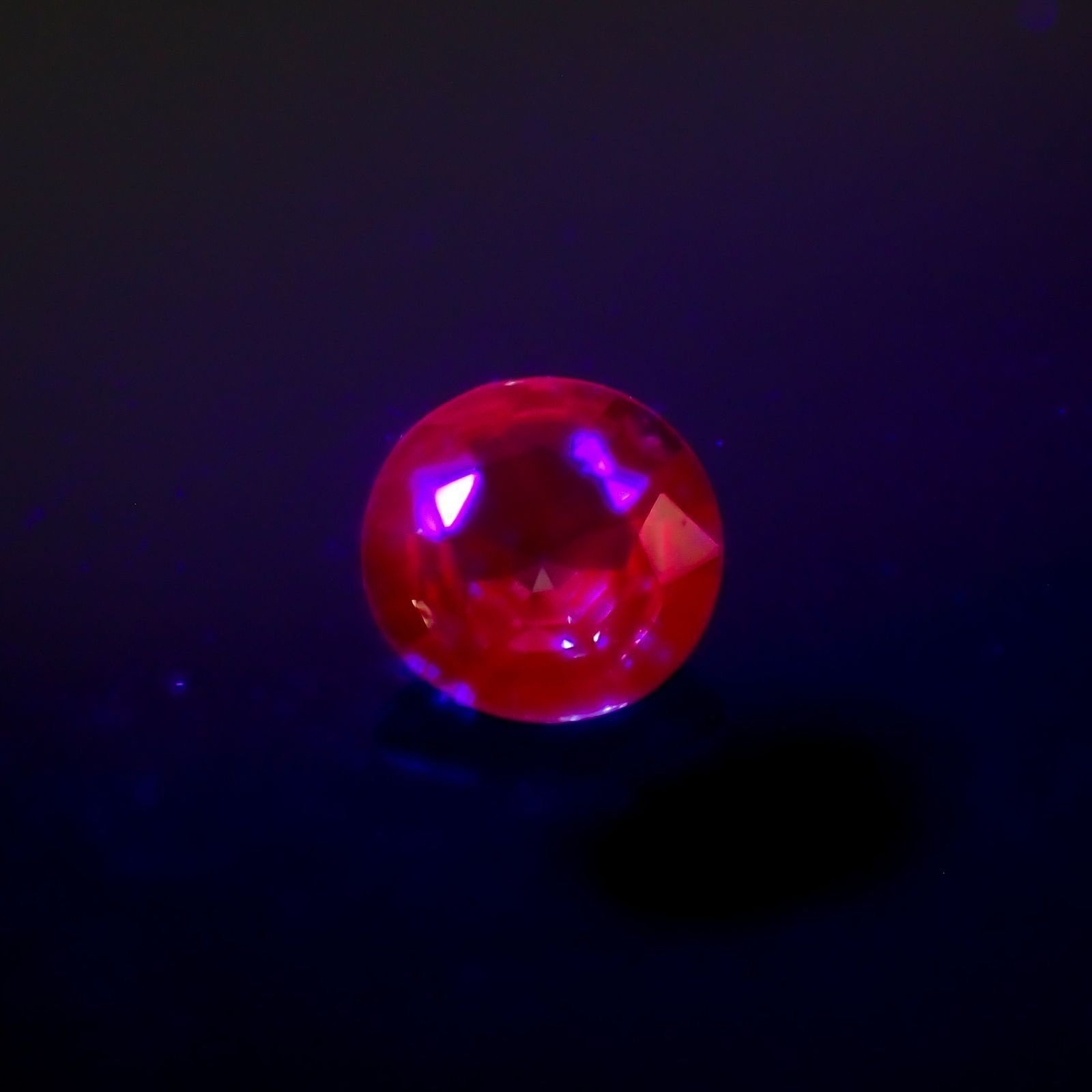 アレキサンドライト(宝石名アレキサンドライト)ブラジル産 0.15ct 識別済[230823180]3.4x3.3mm前後