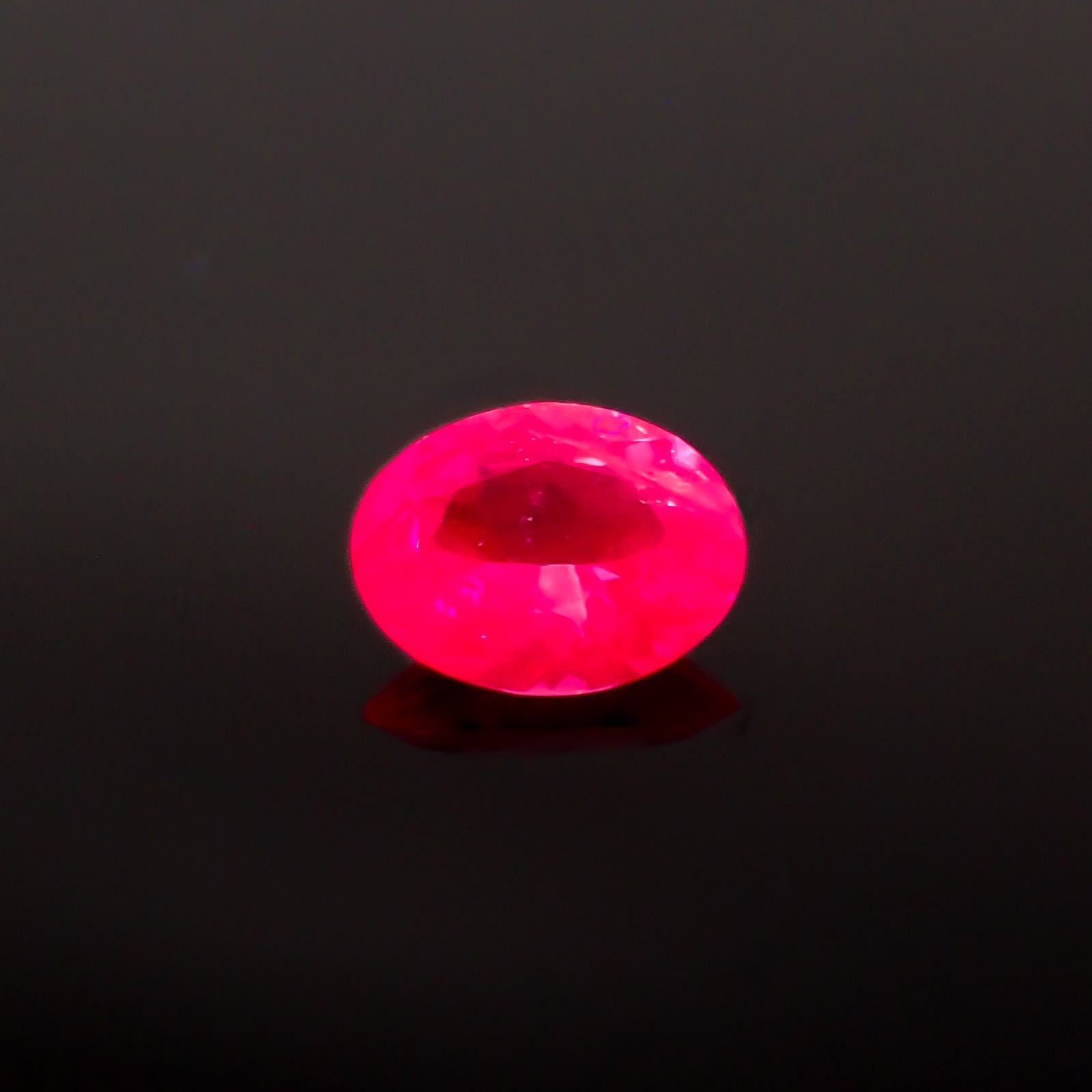 ルビー ビルマ/モザンビーク産 0.43ct[230622353]5.5x4.2mm前後