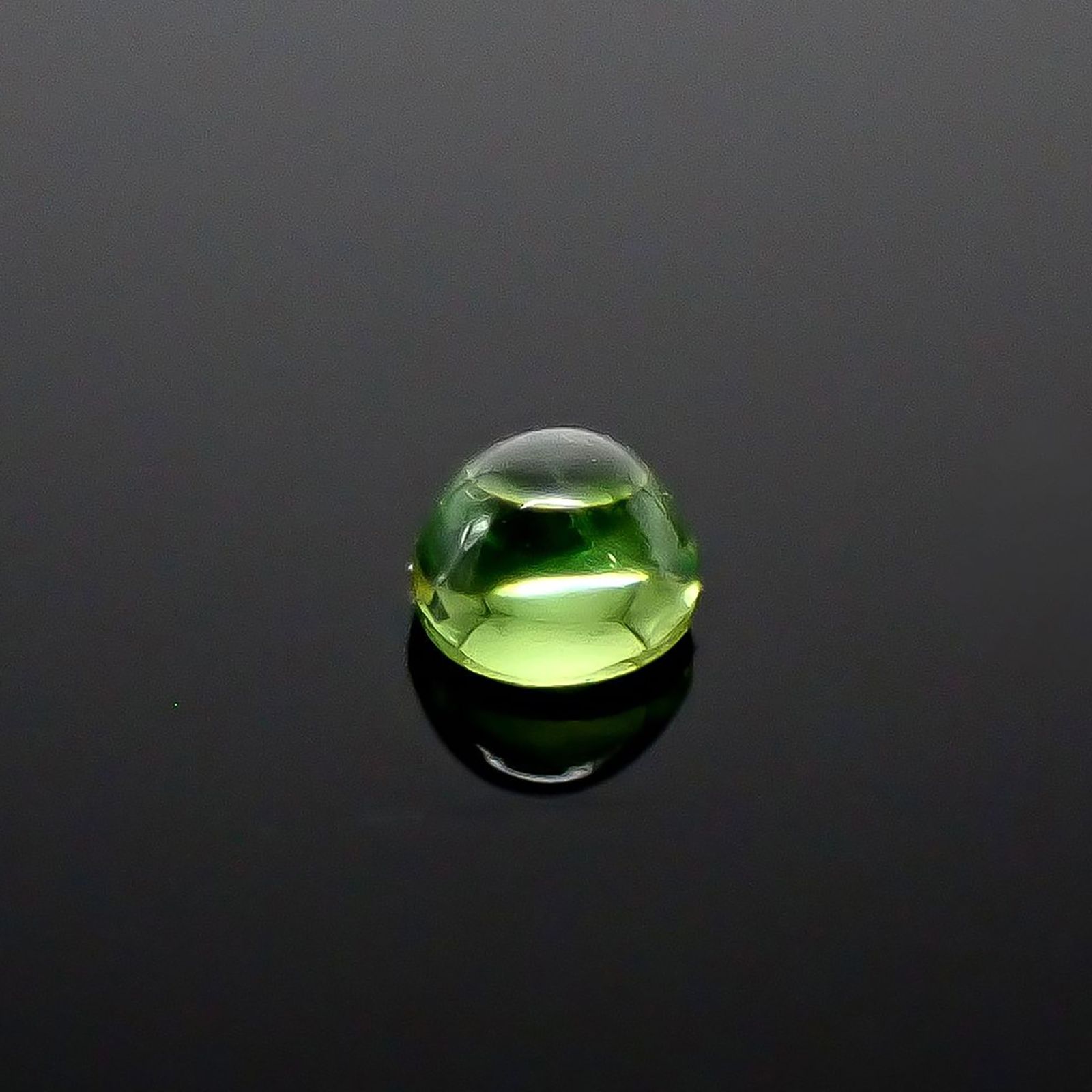 デマントイドガーネット ロシア産 0.061ct / 2.1x2.1mm前後 [260628249]