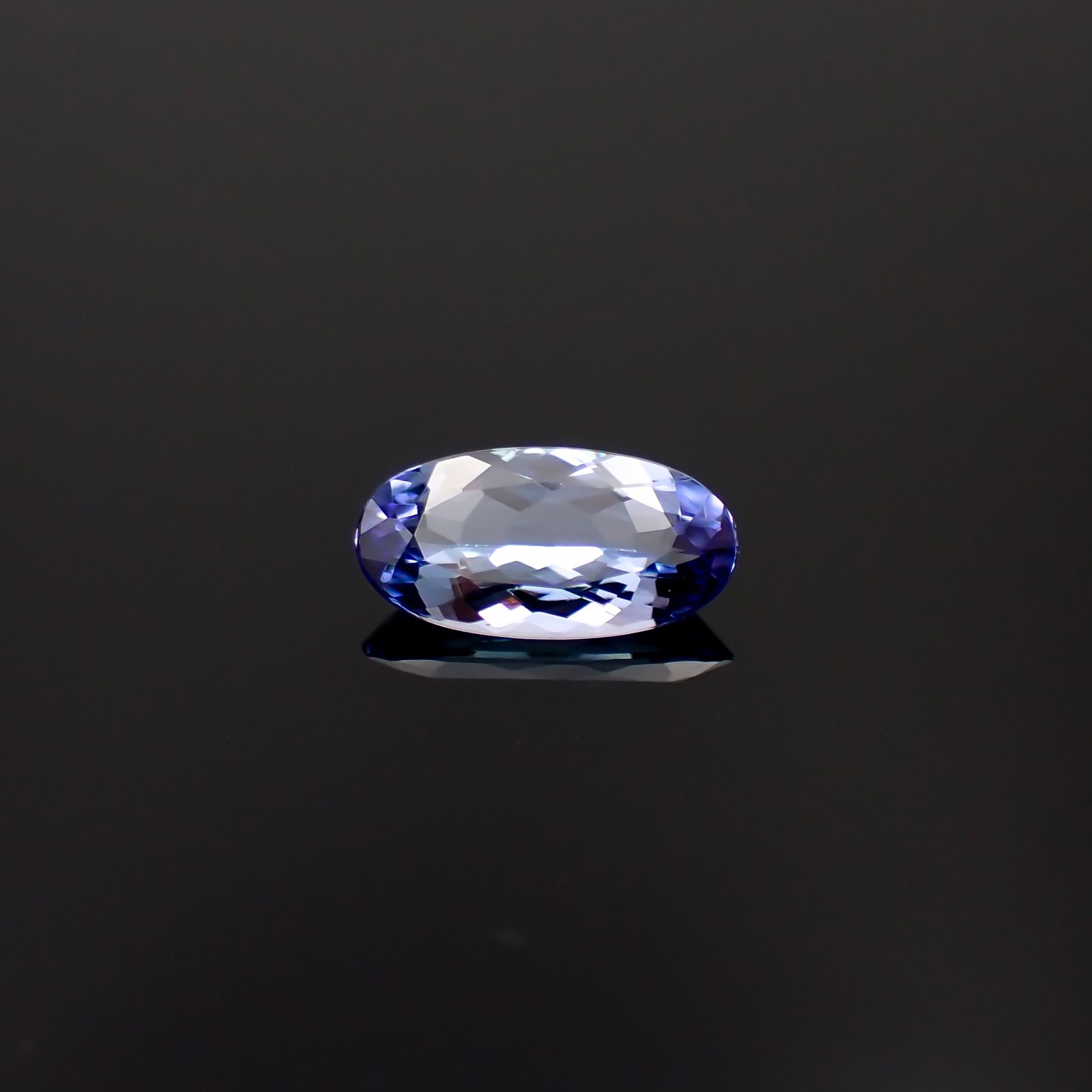 バイカラータンザナイト(宝石名タンザナイト)タンザニア産 1.13ct 識別済[231224648]9.8x5.1mm前後