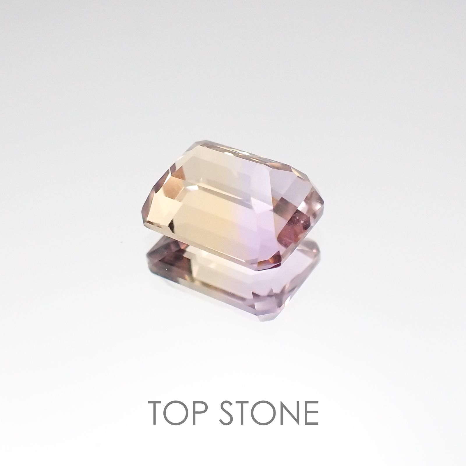アメトリン ブラジル産 ルース 1.76ct[20117660]8.1×6.3mm前後