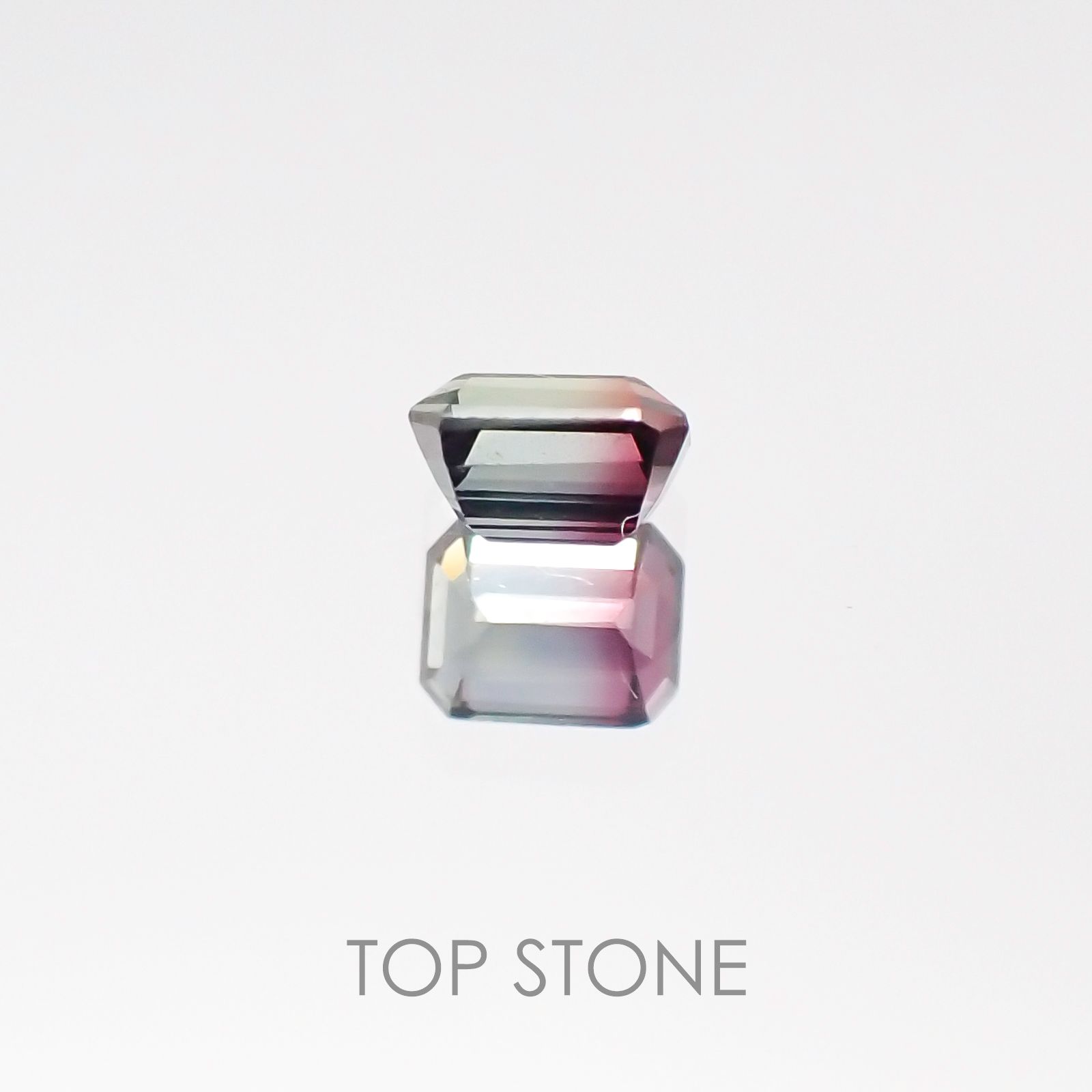 バイカラーサファイア(宝石名バイカラー・サファイア) タンザニア産 0.26ct 識別済[20106695]3.6×2.9mm前後