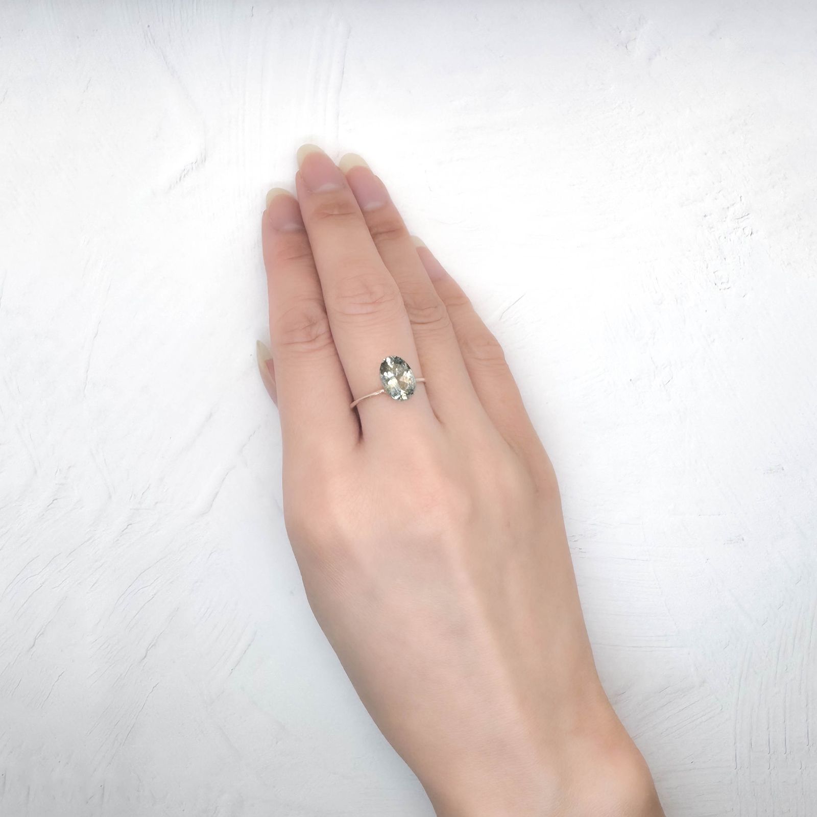 アベンチュリンアクアマリン(宝石名アクアマリン) ナイジェリア産 2.08ct 識別済[250712991]10.1×7.1mm前後