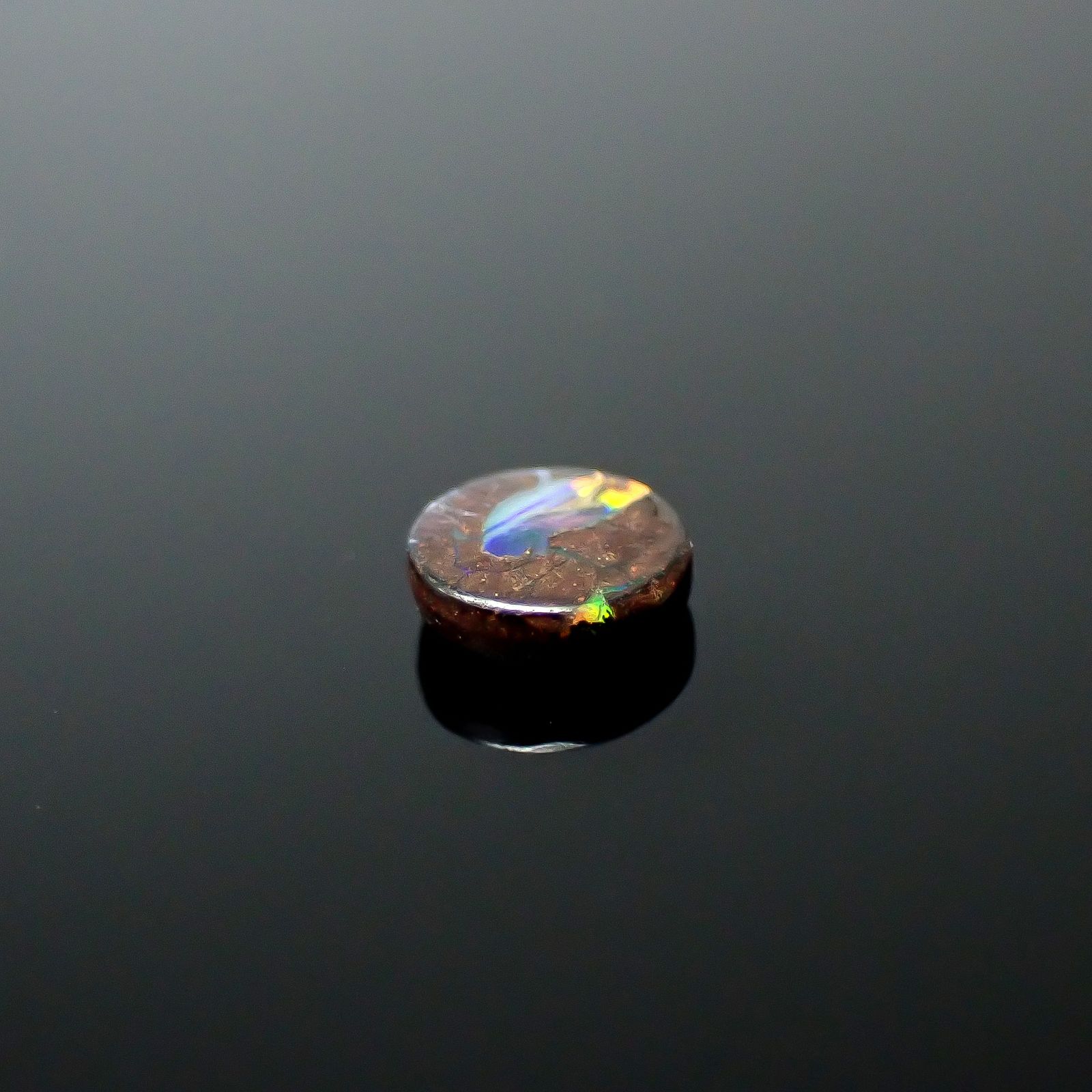 ウッドオパール オーストラリア産 0.16ct / 4x3.9mm前後 [251131299]