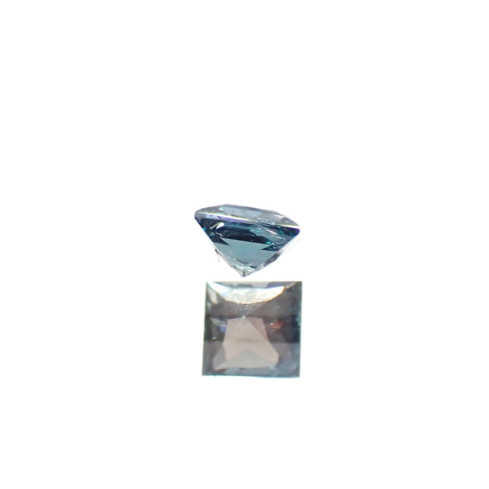 ◇プリンセスカット◇アレキサンドライト ブラジル産/EmeraldMains社製 0.082ct[240527591]2.4x2.4mm前後