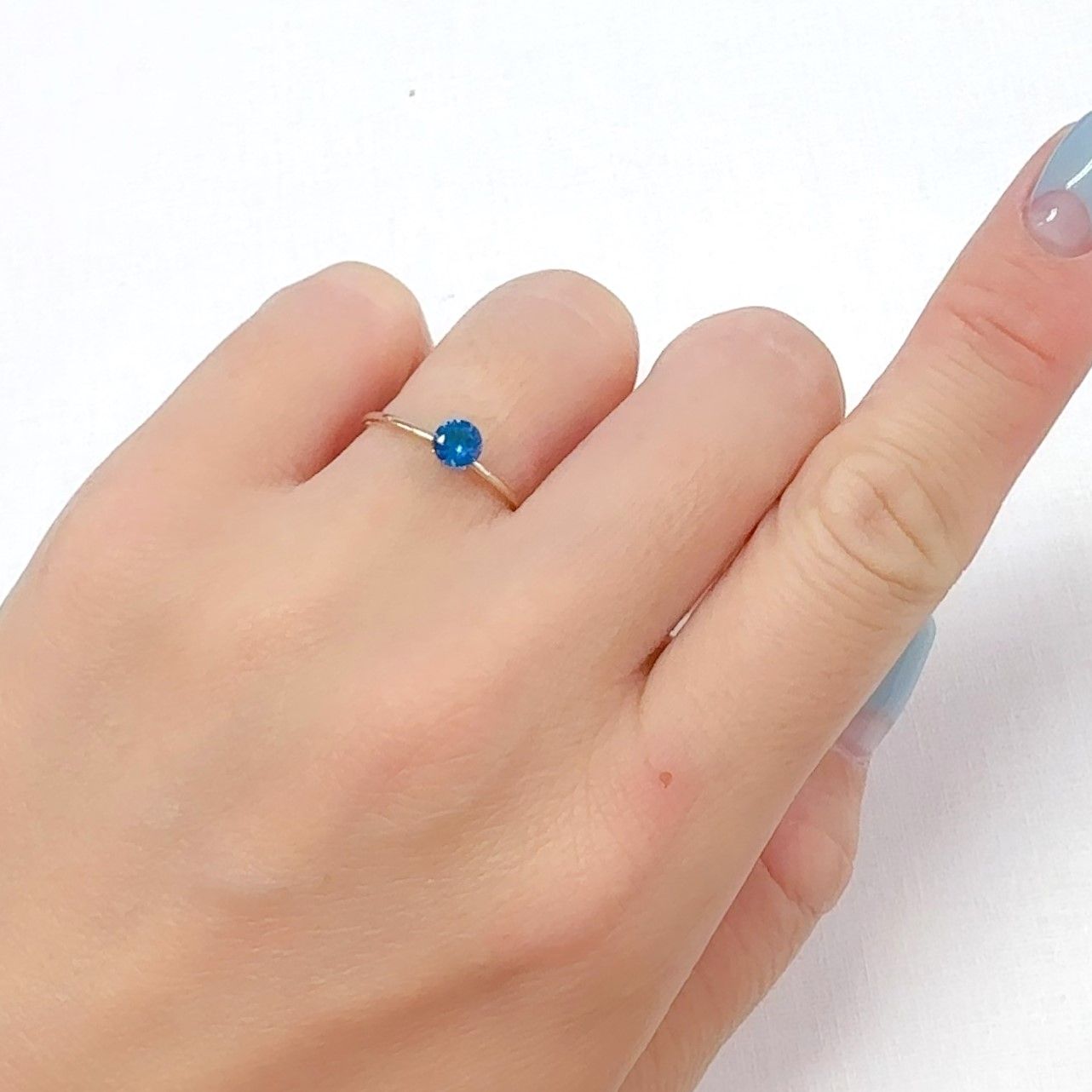 ディープブルーアパタイト マダガスカル産 0.29ct[240828637]4.4x4.4mm前後