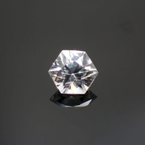 ◇ヘキサゴンカット◇カラーレスジルコン(宝石名ホワイト・ジルコン)スリランカ/カンボジア産 0.93ct 識別済[220114270]5.1x5mm前後