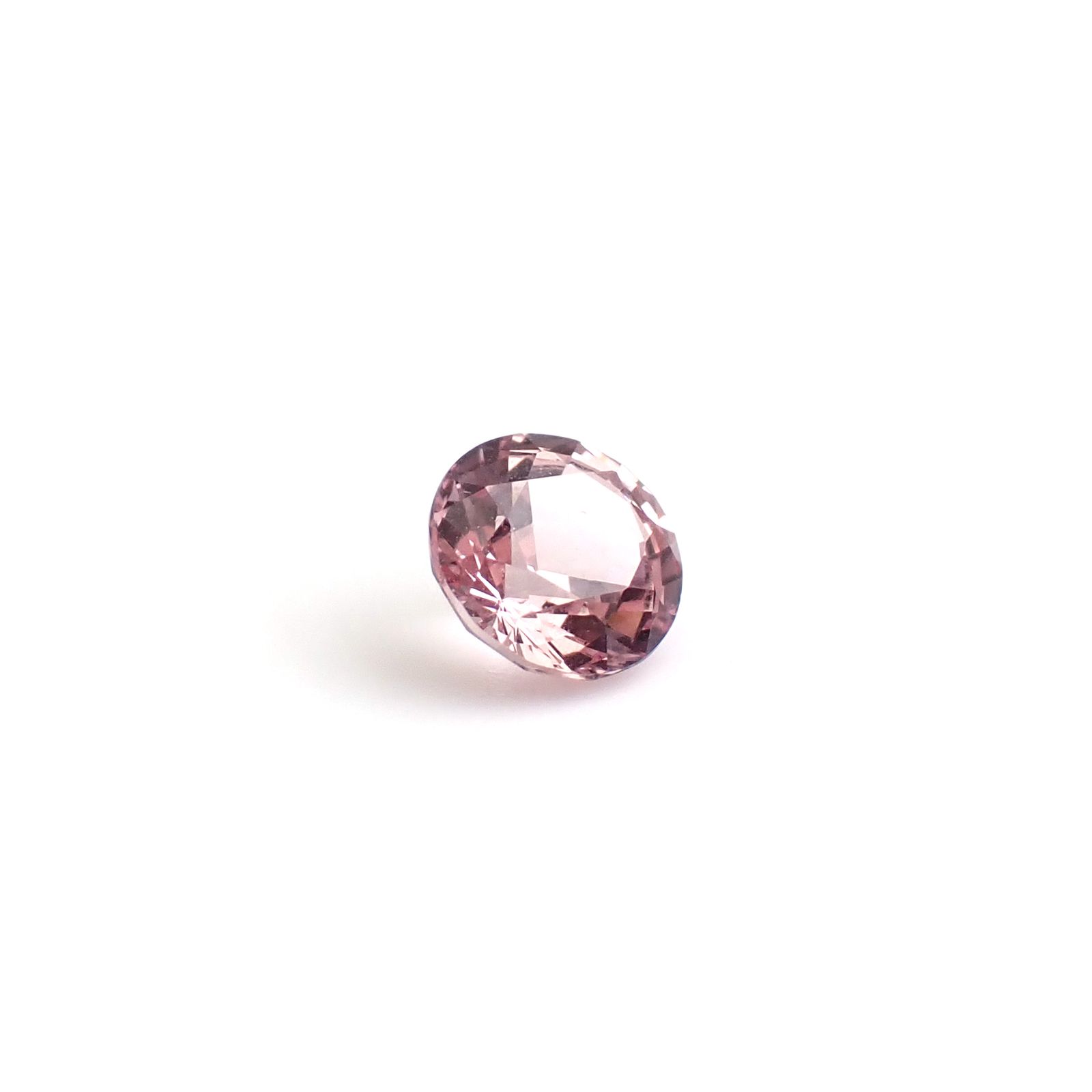ドラゴンガーネット タンザニア産 0.56ct / 4.9x4.9mm前後 [260732666]