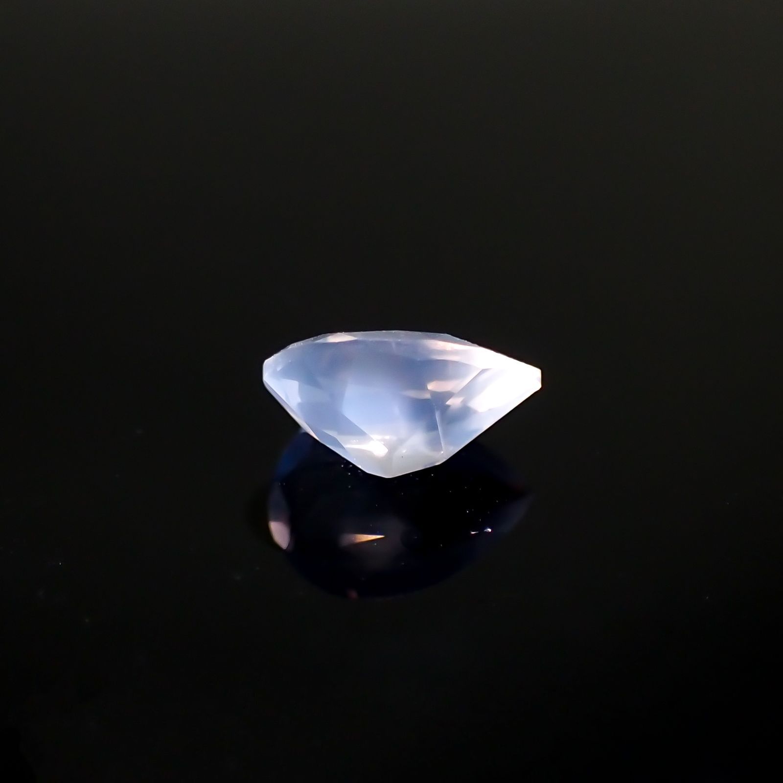 ムーンストーン(宝石名ムーンストーン)インド/スリランカ産 0.58ct 識別済[220515802]6.9x5mm前後