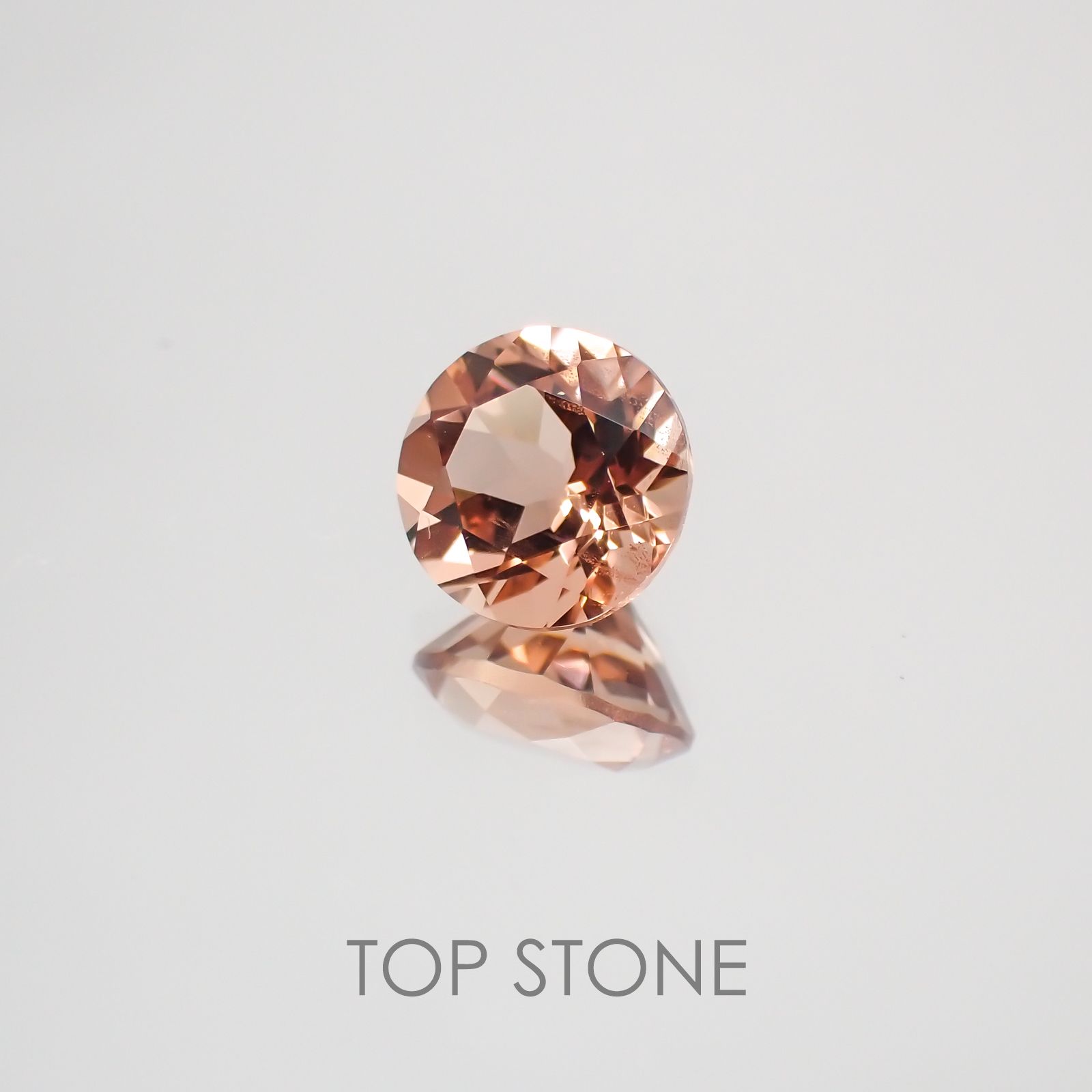 オレゴンサンストーン アメリカ産 ルース 0.78ct[210410389]6.1×6mm前後