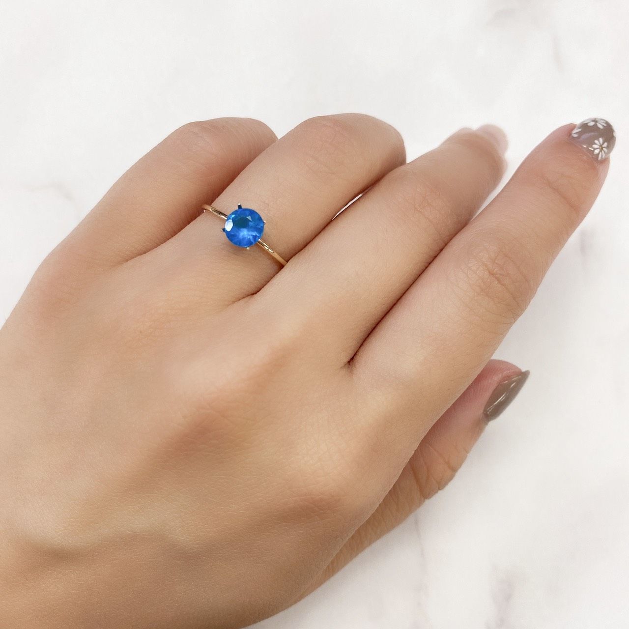 ネオンブルーアパタイト(宝石名アパタイト) マダガスカル産 0.79ct 識別済[210913049]6×6mm前後