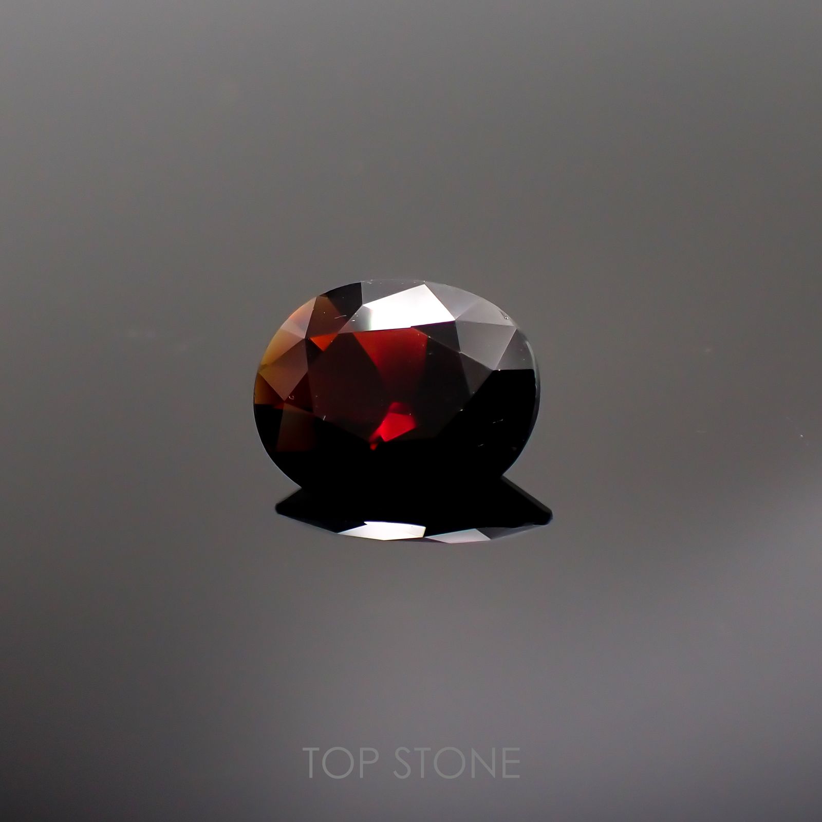 パイロープ アルマンディン ガーネット(宝石名パイロープ アルマンディン・ガーネット)ブラジル産 3.06ct 識別済[220113844]11x8.9mm前後