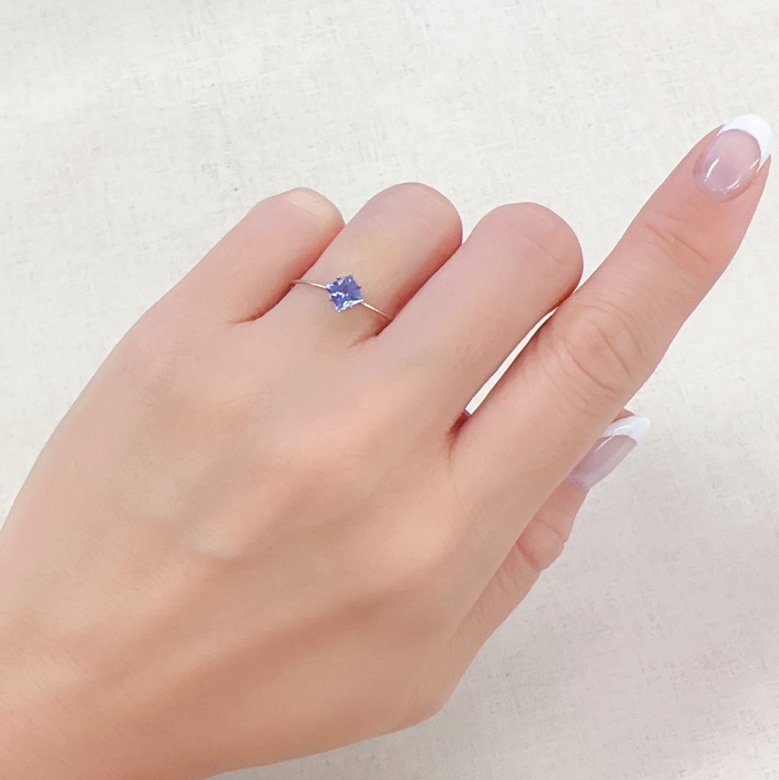 ◇プリンセスカット◇タンザナイト(宝石名タンザナイト)タンザニア産 0.45ct 識別済[230723012]4.5x4.4mm前後