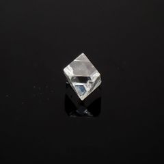 ソーヤブルダイヤモンド 原石 ロシア産 ルース 0.078ct[210410546]2.5×2.9mm前後