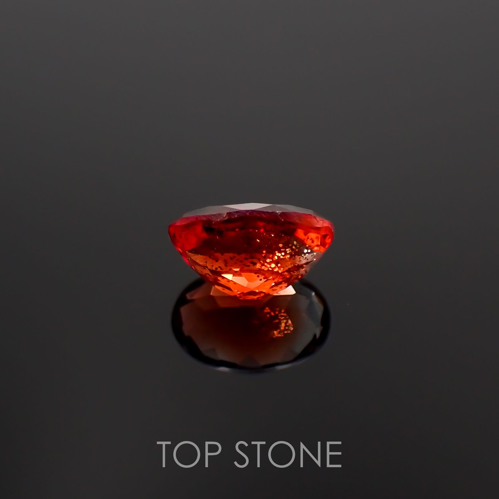オレゴンサンストーン アメリカ・オレゴン州産 0.77ct[230119977]7x4.8mm前後
