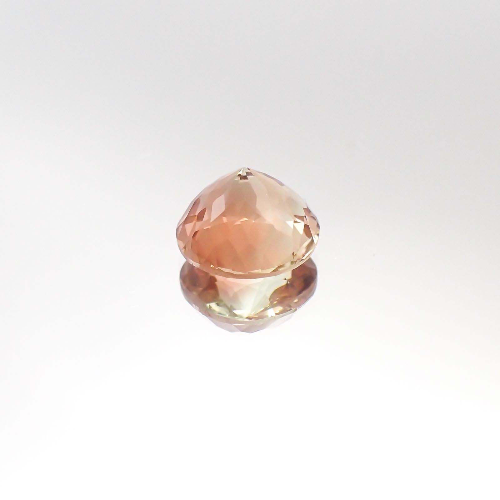 バイカラーオレゴンサンストーン(宝石名バイカラー・ラブラドライト)アメリカ・オレゴン州産 2.291ct ソ付(彩珠)[230722721]8.7x8.6mm前後