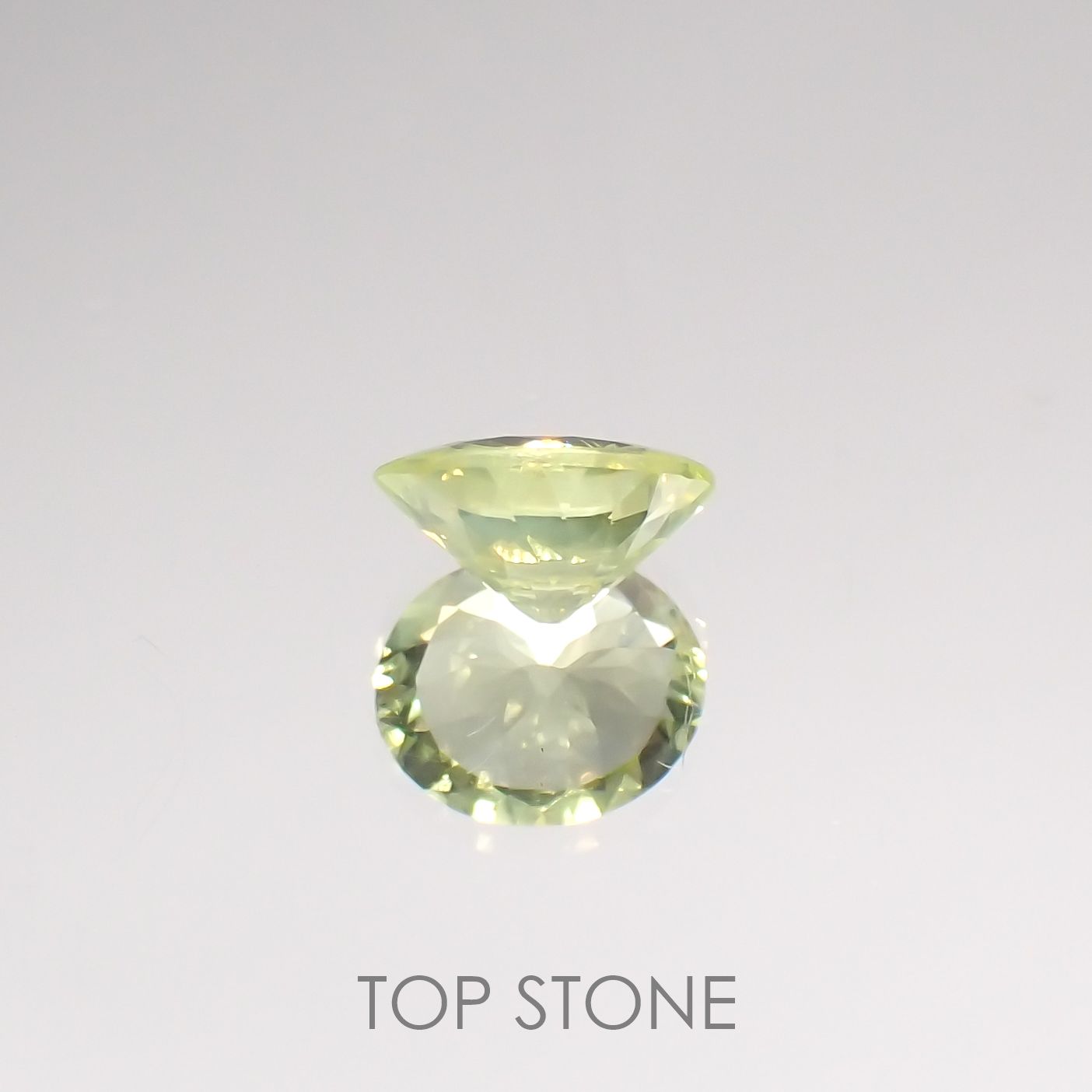 パロットクリソベリル(宝石名クリソベリル) インド産 0.91ct 識別済[210711517]6.8×5.7mm前後