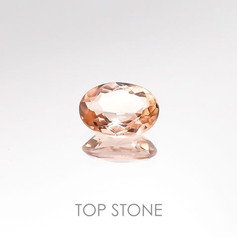 インペリアルトパーズ(宝石名トパーズ) ブラジル産 0.65ct 識別済[20106510]6.4×4.6mm前後