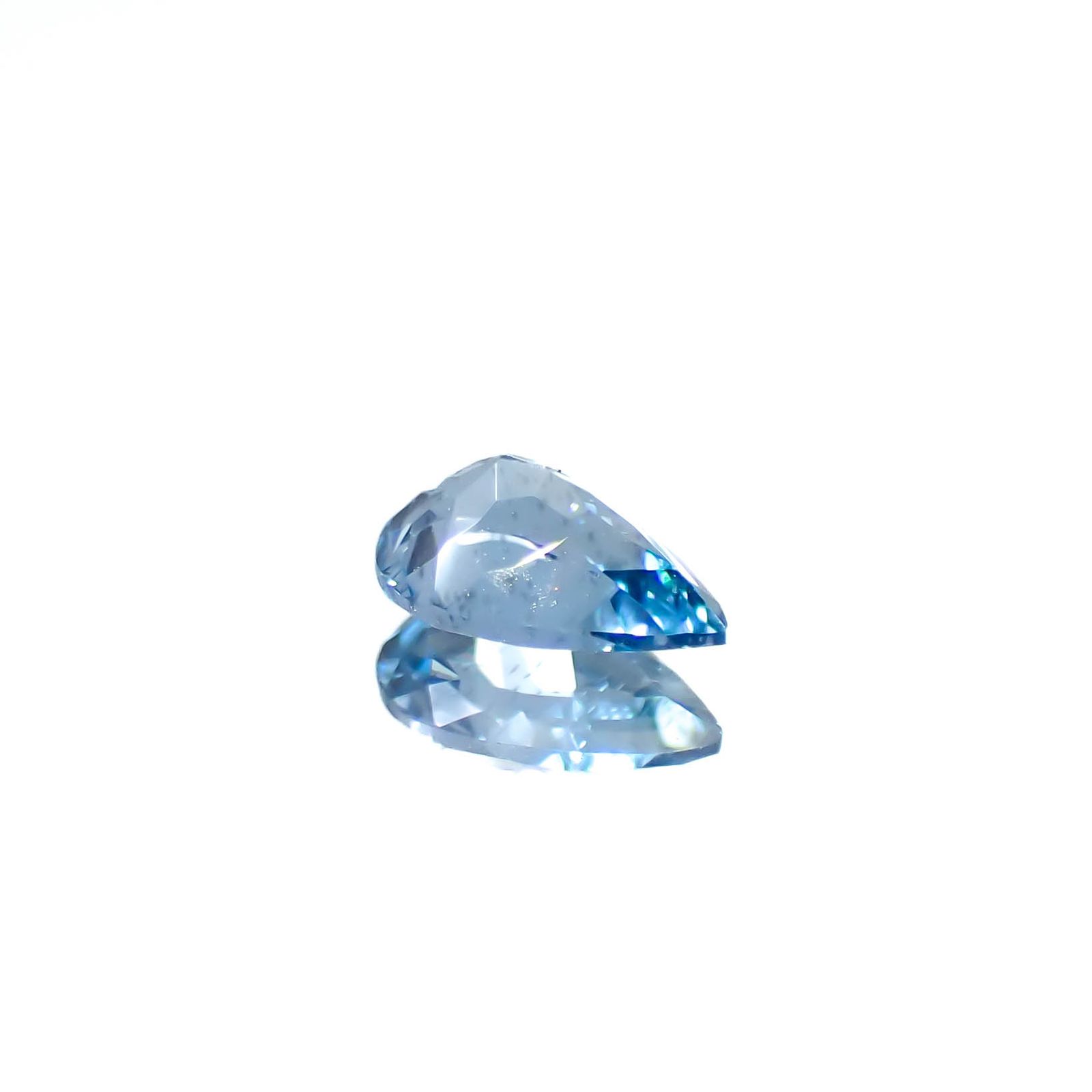 サンタマリアアクアマリン ブラジル産 0.34ct [250329935]6.1x4mm前後