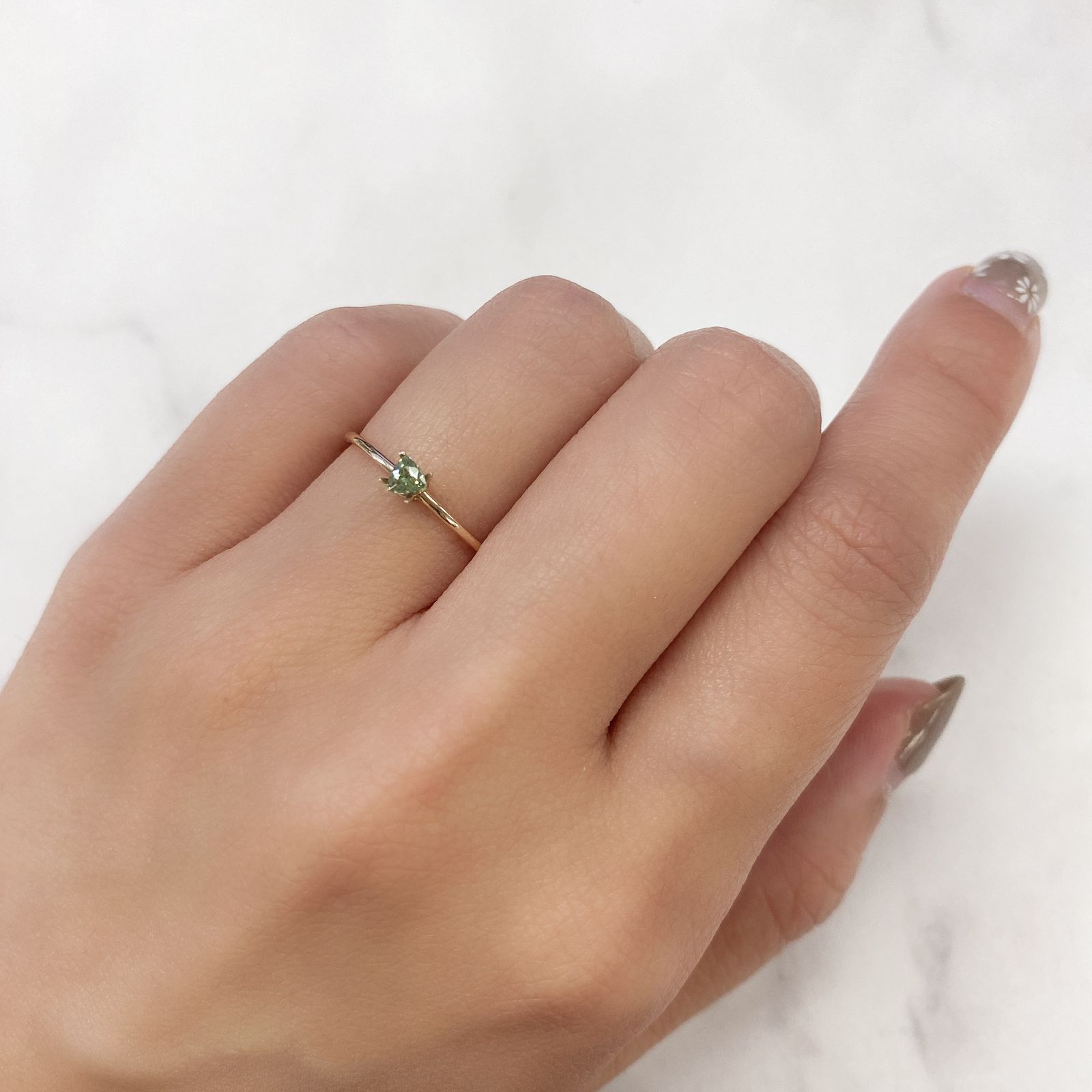 デマントイドガーネット(宝石名デマントイド・ガーネット) ナミビア産 0.16ct 識別済[210912791]3.1×3mm前後