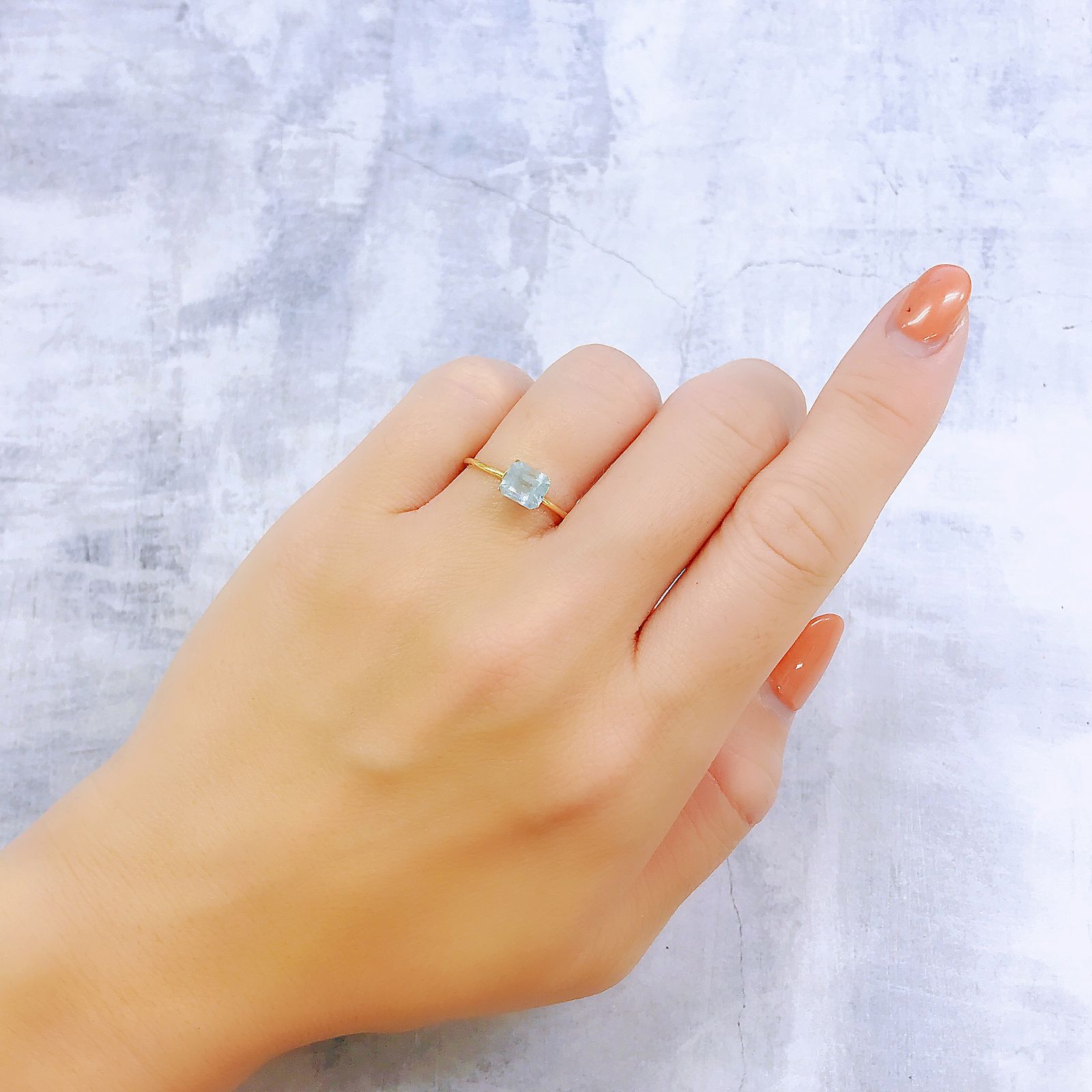 ユークレース(宝石名ブルー・ユークレース)コロンビア産 1.036ct ソ付(彩珠)[221018679]6.2x5.3mm前後