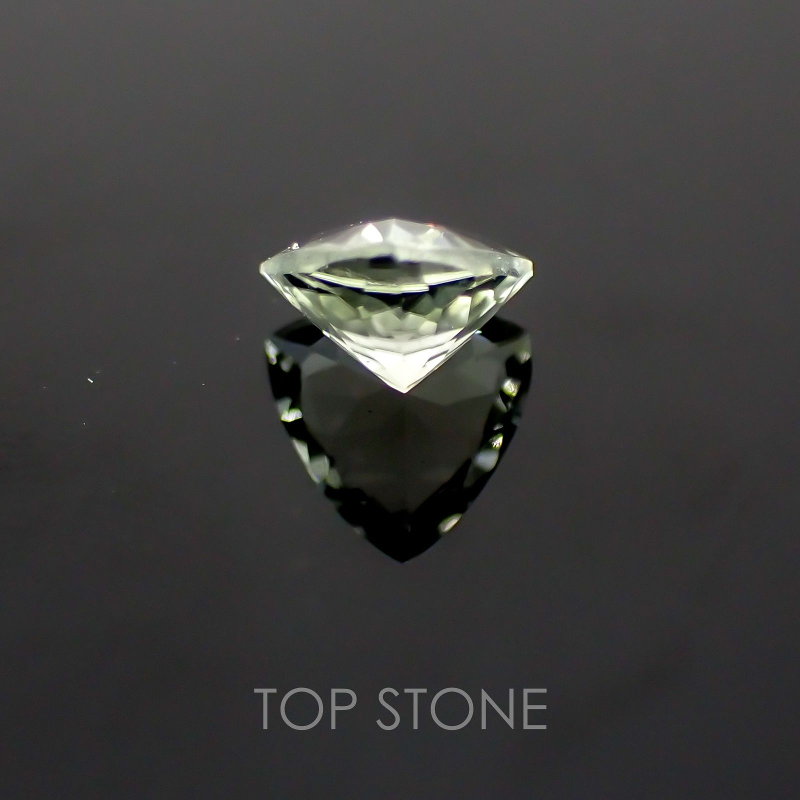 ライム ヘルデライト ブラジル産 ルース 0.41ct[20129056]5×5.2mm前後