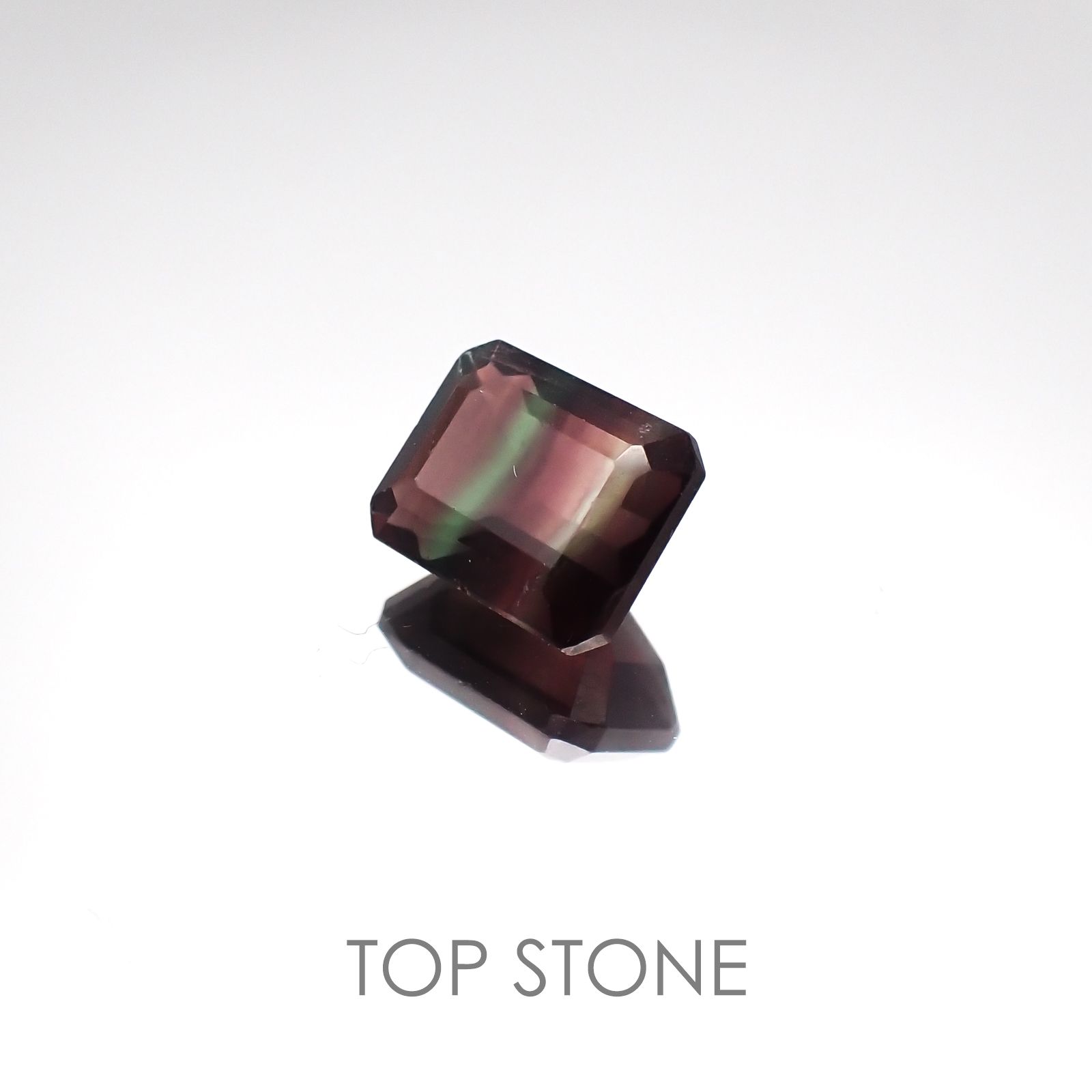 パーティカラーフローライト(宝石名パーティカラード・フルオライト) ブラジル産 4.63ct 識別済[21028514]10×8mm前後