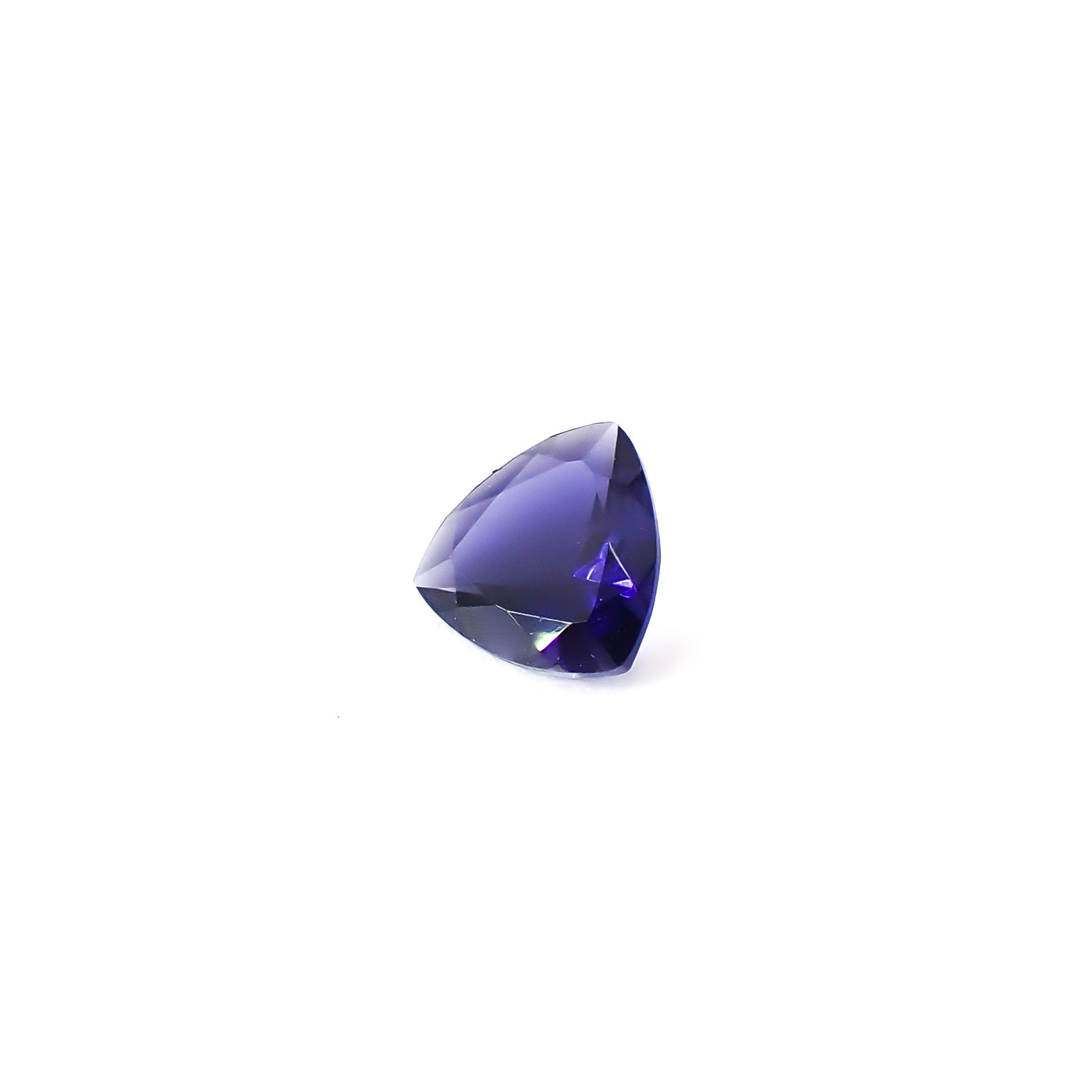 アイオライト タンザニア産 0.53ct / 6.2x6.2mm前後 [260231746]