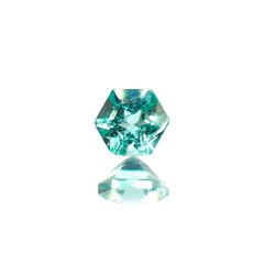 ◇ヘキサゴンカット◇エメラルド(宝石名エメラルド)ザンビア産 0.21ct 識別済[220115191]3.6x3.5mm前後