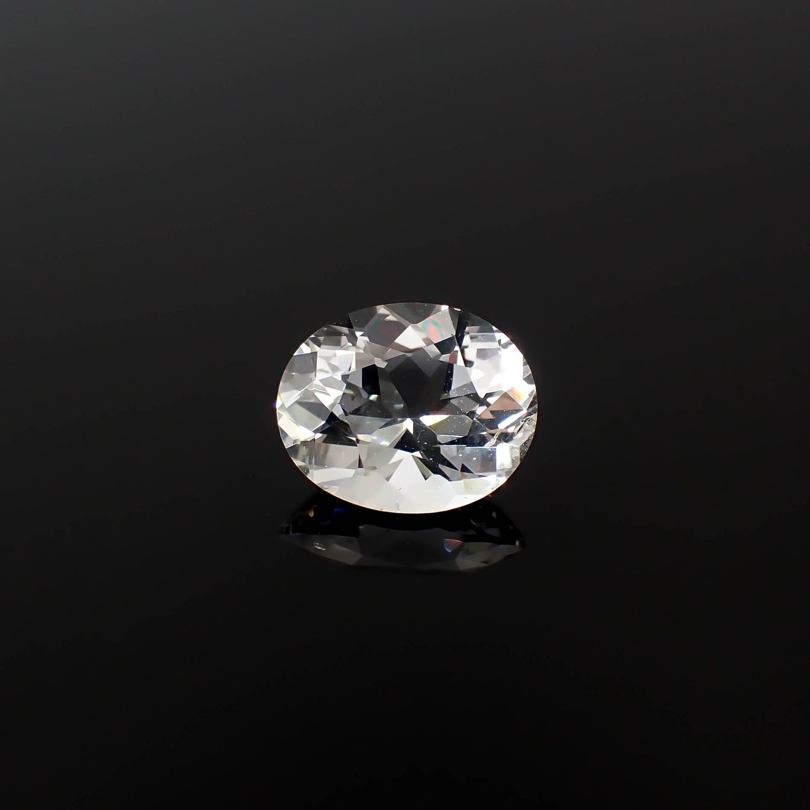 オーソクレース(宝石名ホワイト・オーソクレース)マダガスカル産 3.46ct 識別済[240628000]11.5x9.4mm前後